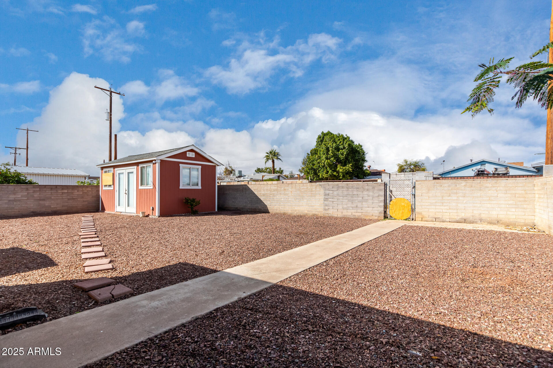 4626 W MITCHELL Drive