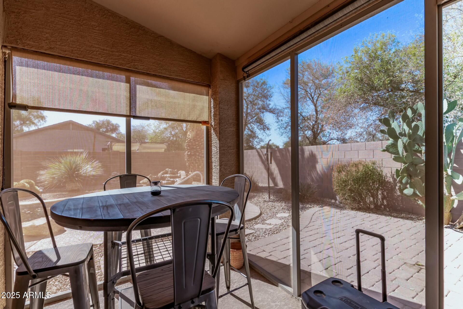 4045 E ARAGONITE Lane