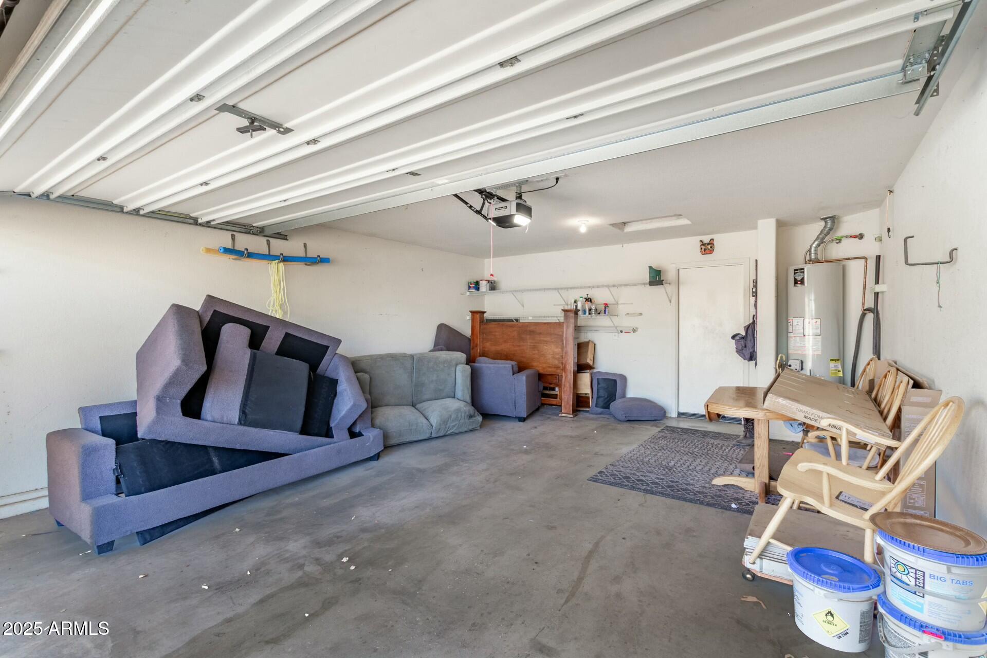 4045 E ARAGONITE Lane