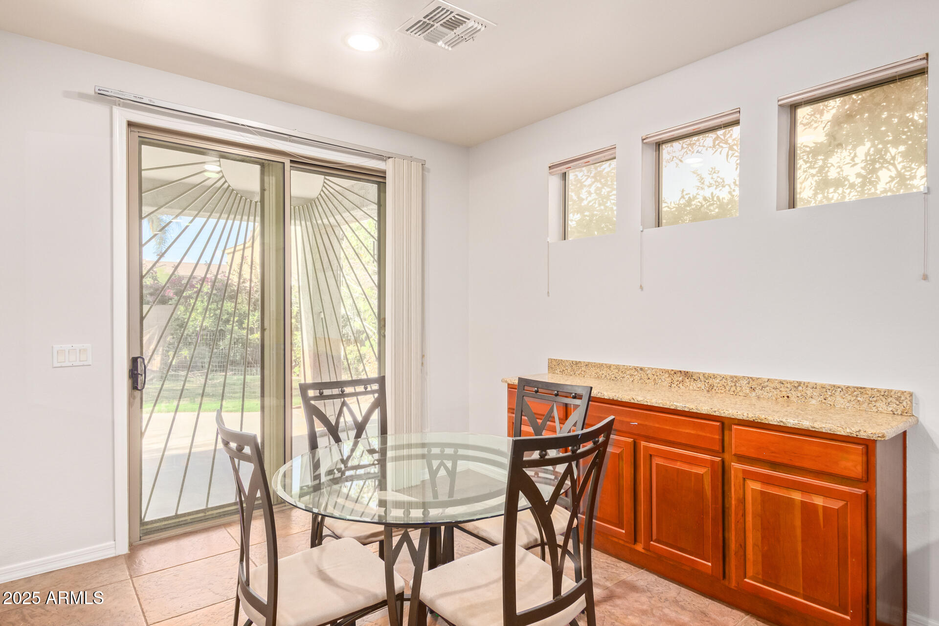6838 W LYNNE Lane