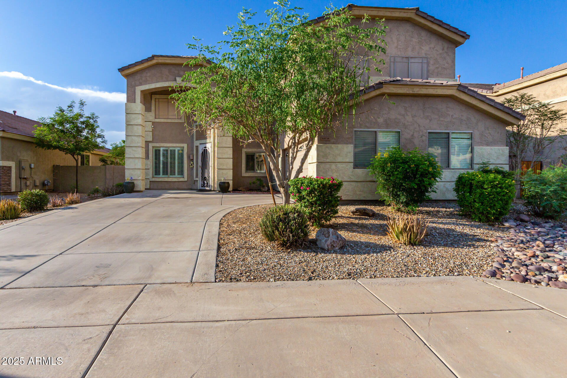 6838 W LYNNE Lane