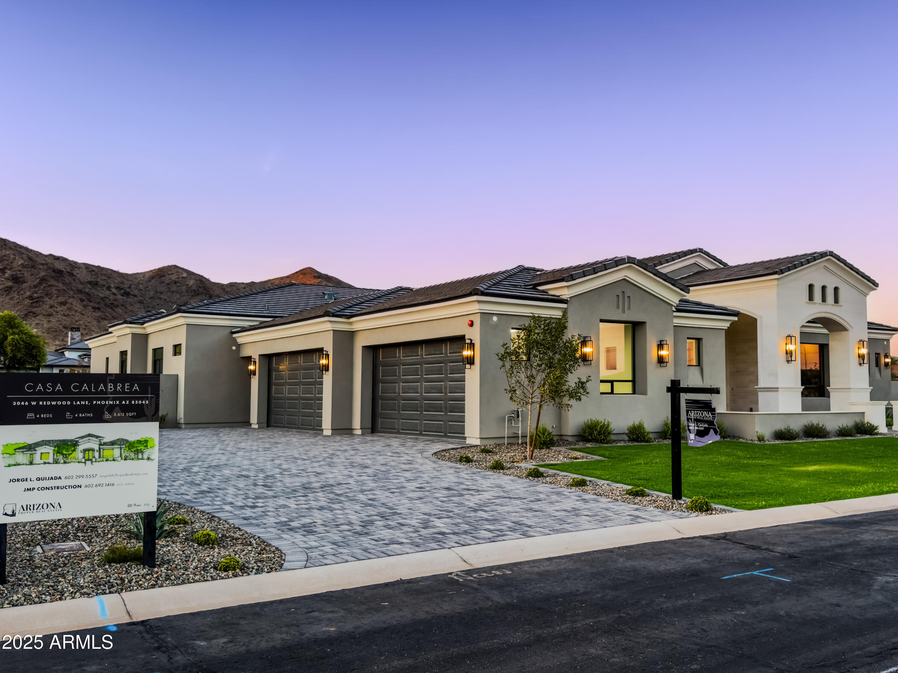 3046 W Redwood Lane