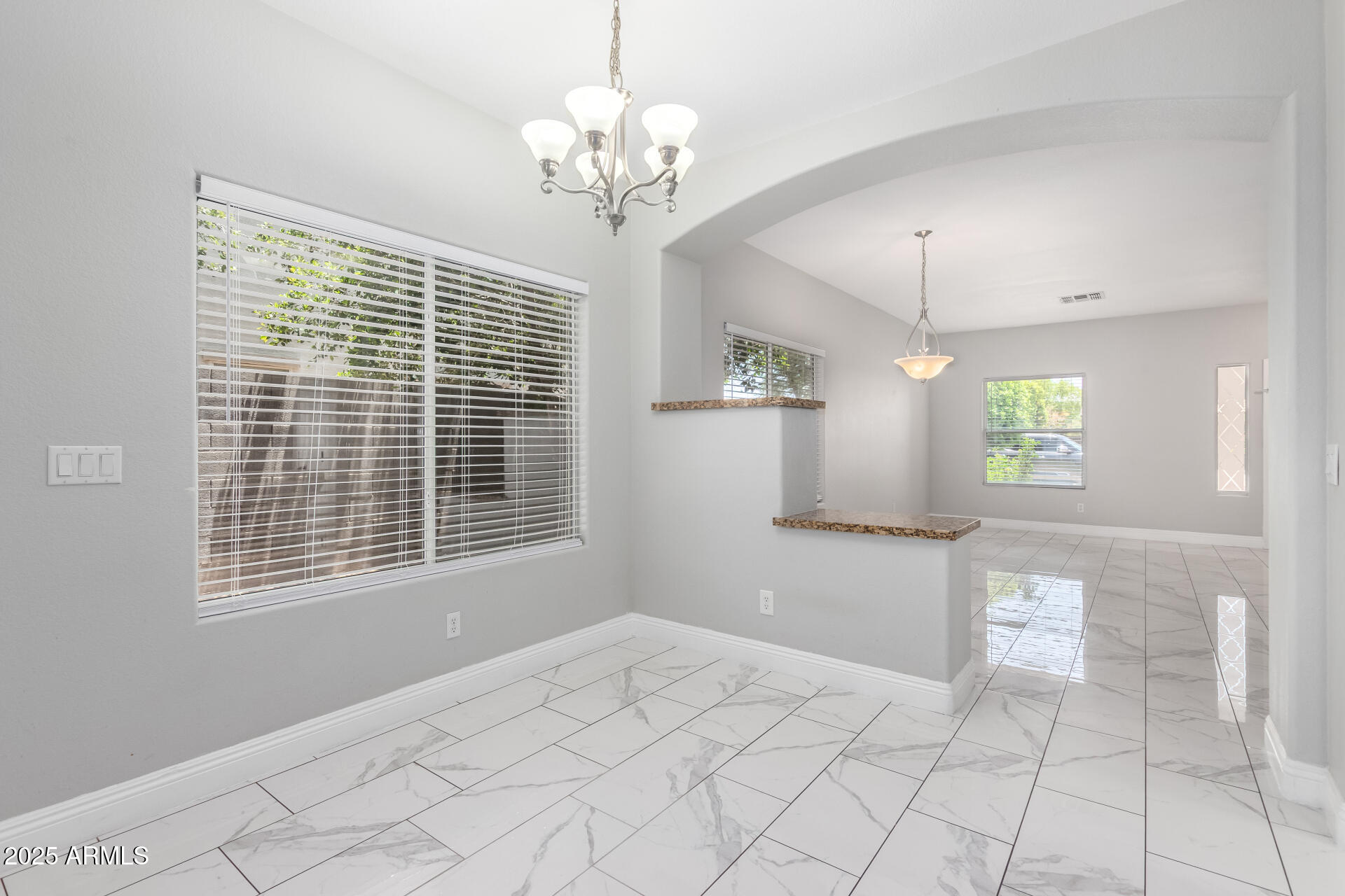 3704 E WYATT