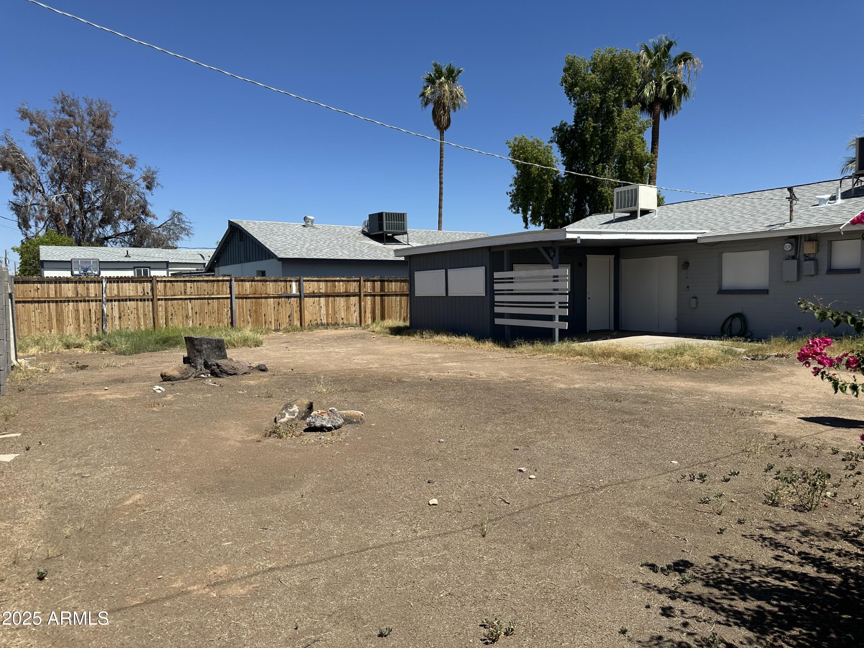 4216 W KALER Drive