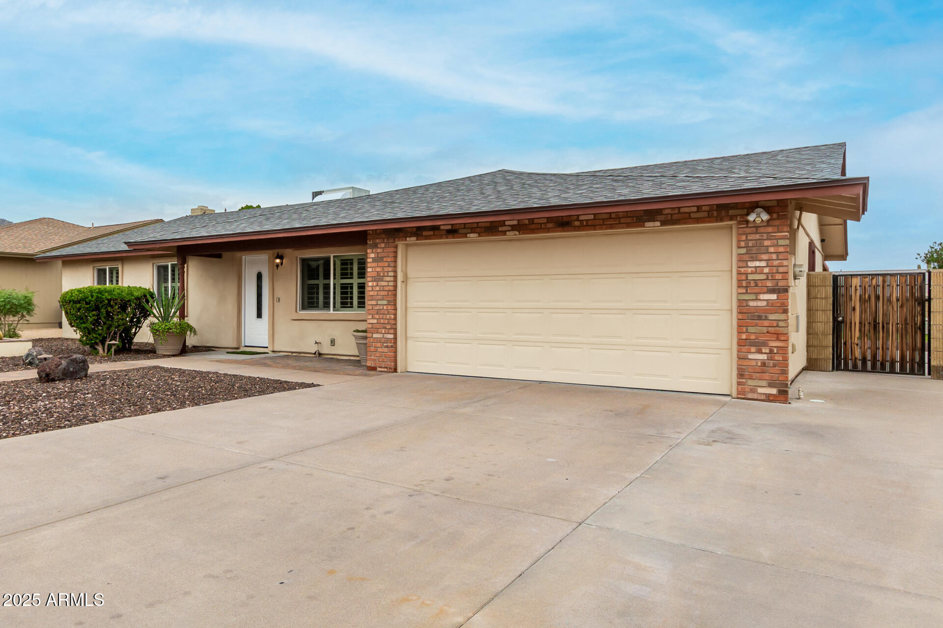 11825 S COCONINO Street