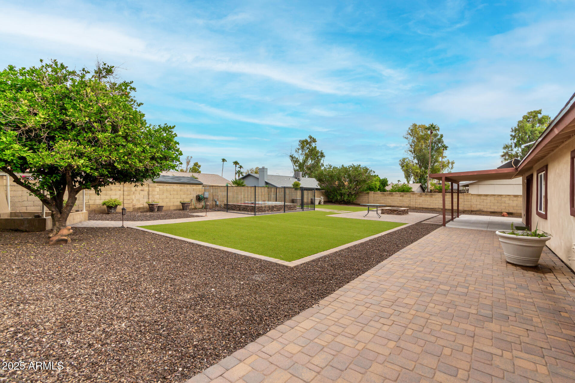 11825 S COCONINO Street