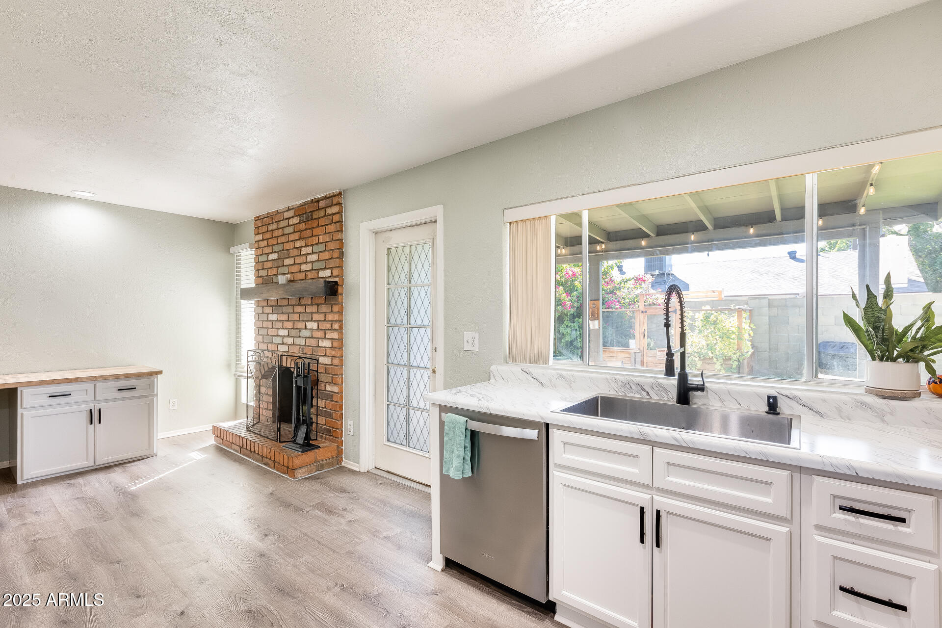 4117 W WINDROSE Drive