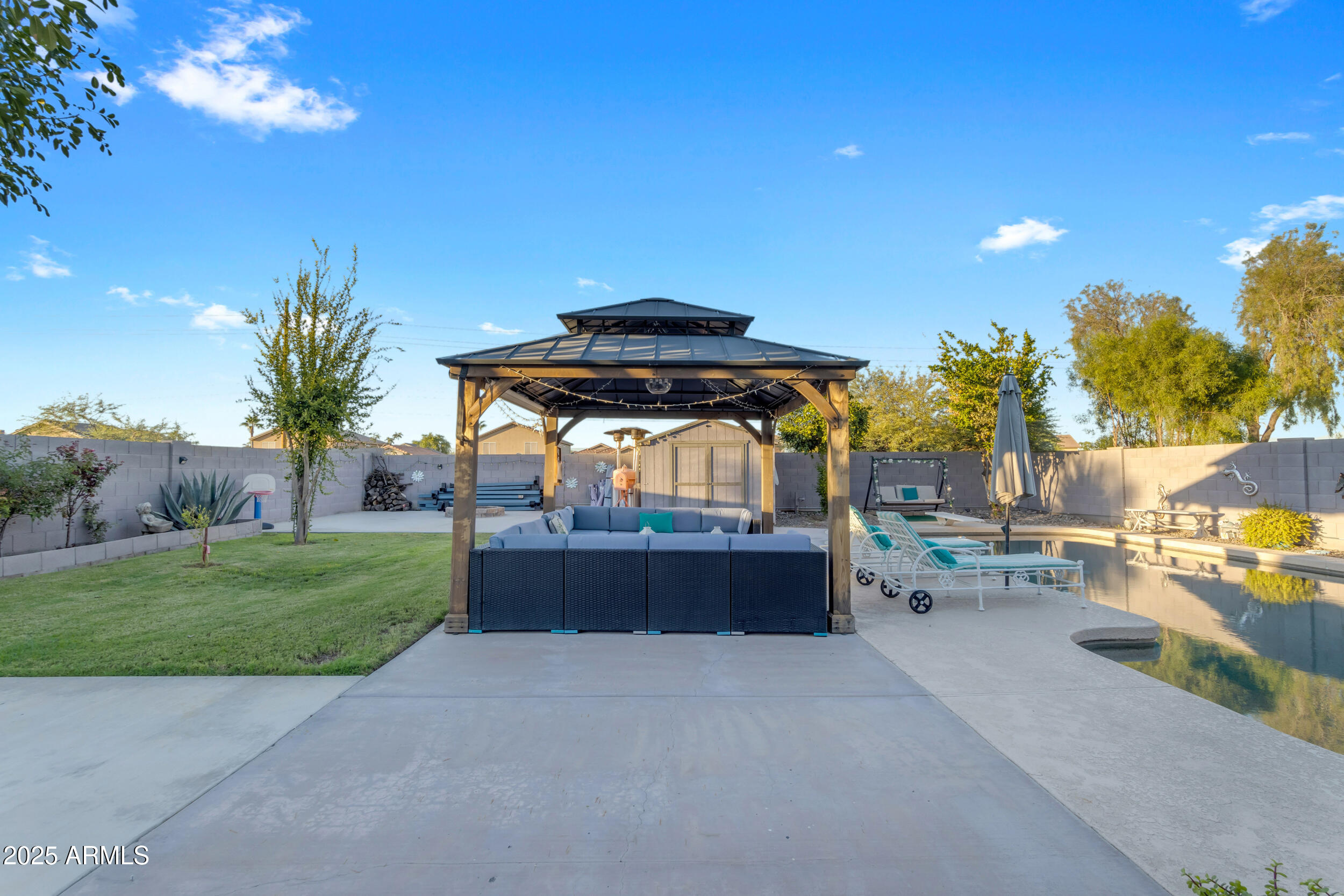 1190 E SILVERSMITH Trail