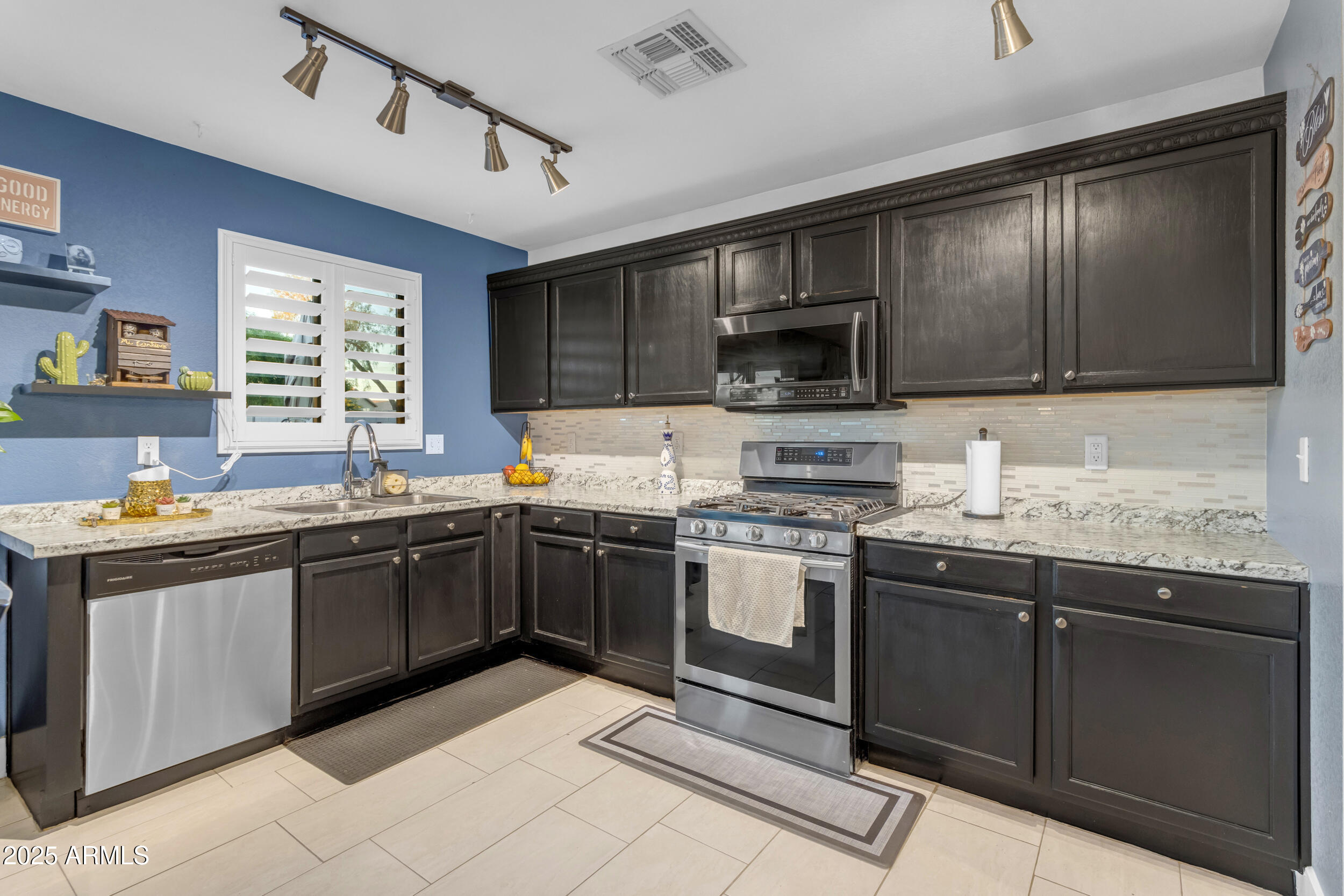 1190 E SILVERSMITH Trail