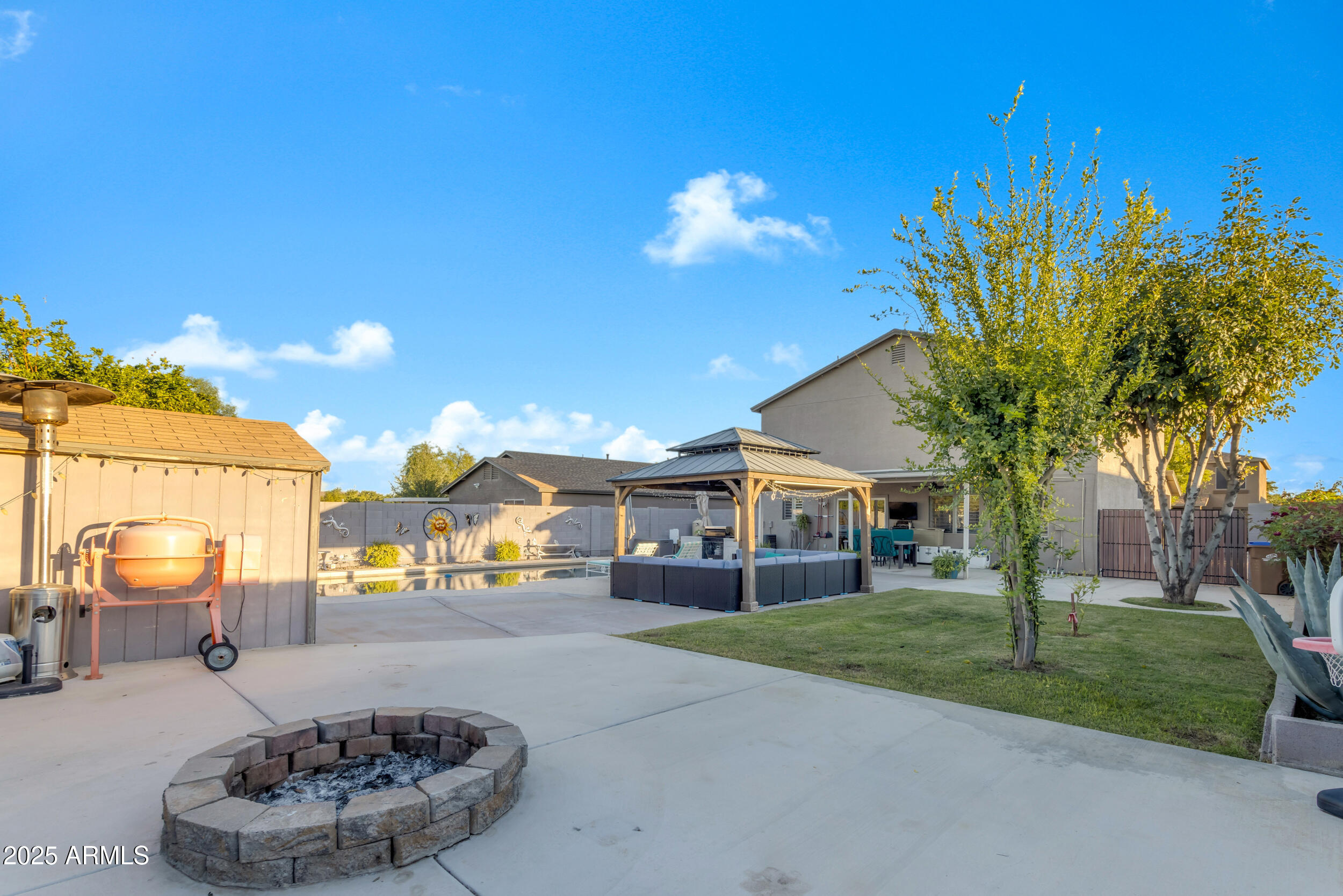 1190 E SILVERSMITH Trail
