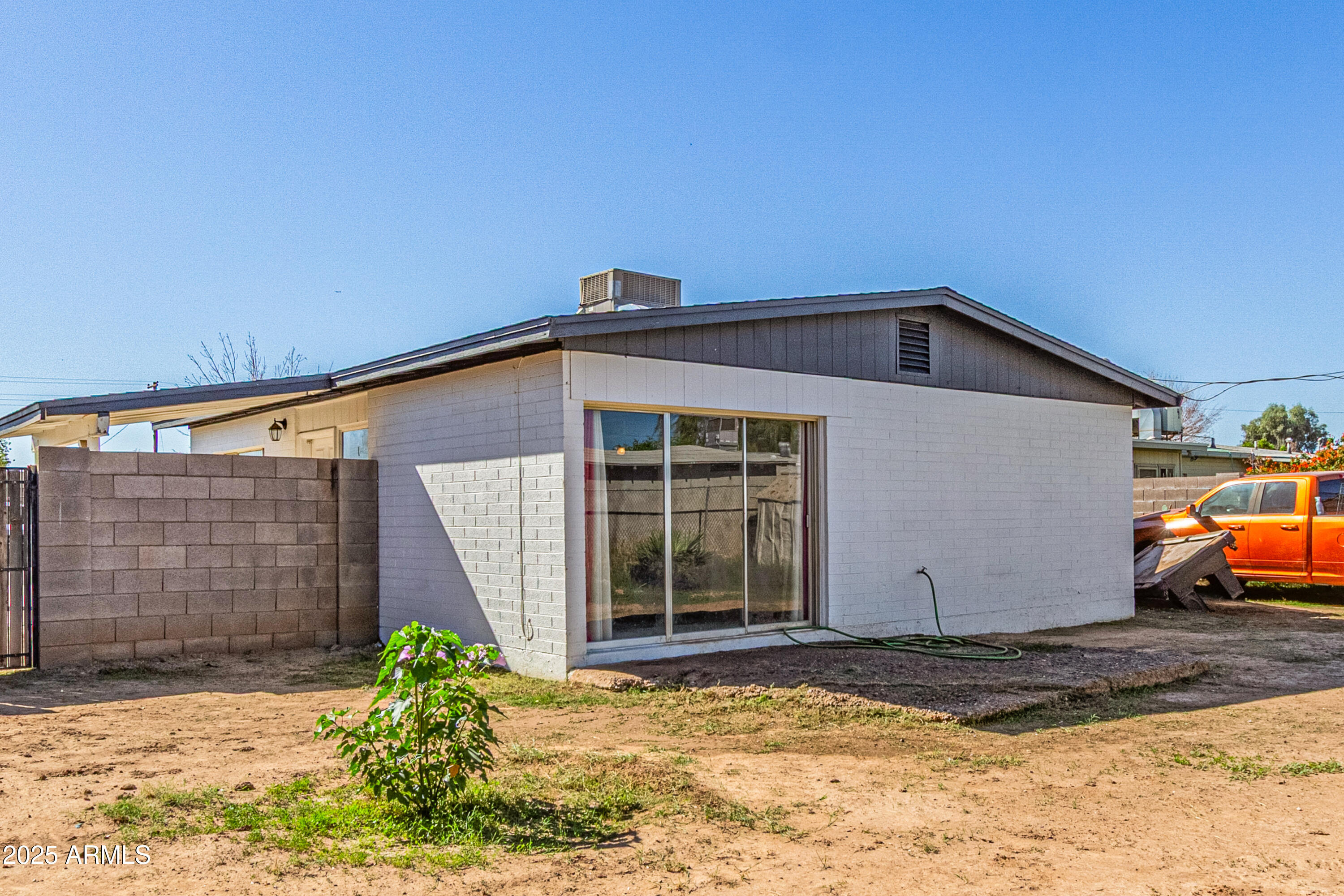 7520 W CRITTENDEN Lane