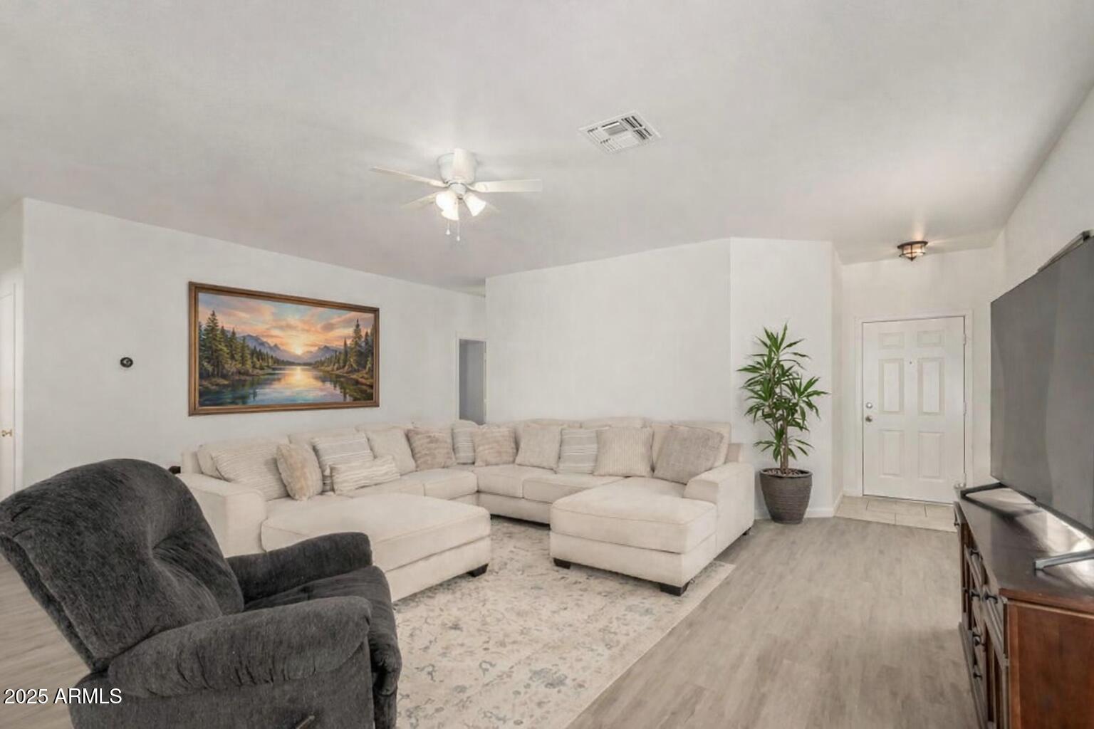 864 E SILVERSMITH Trail