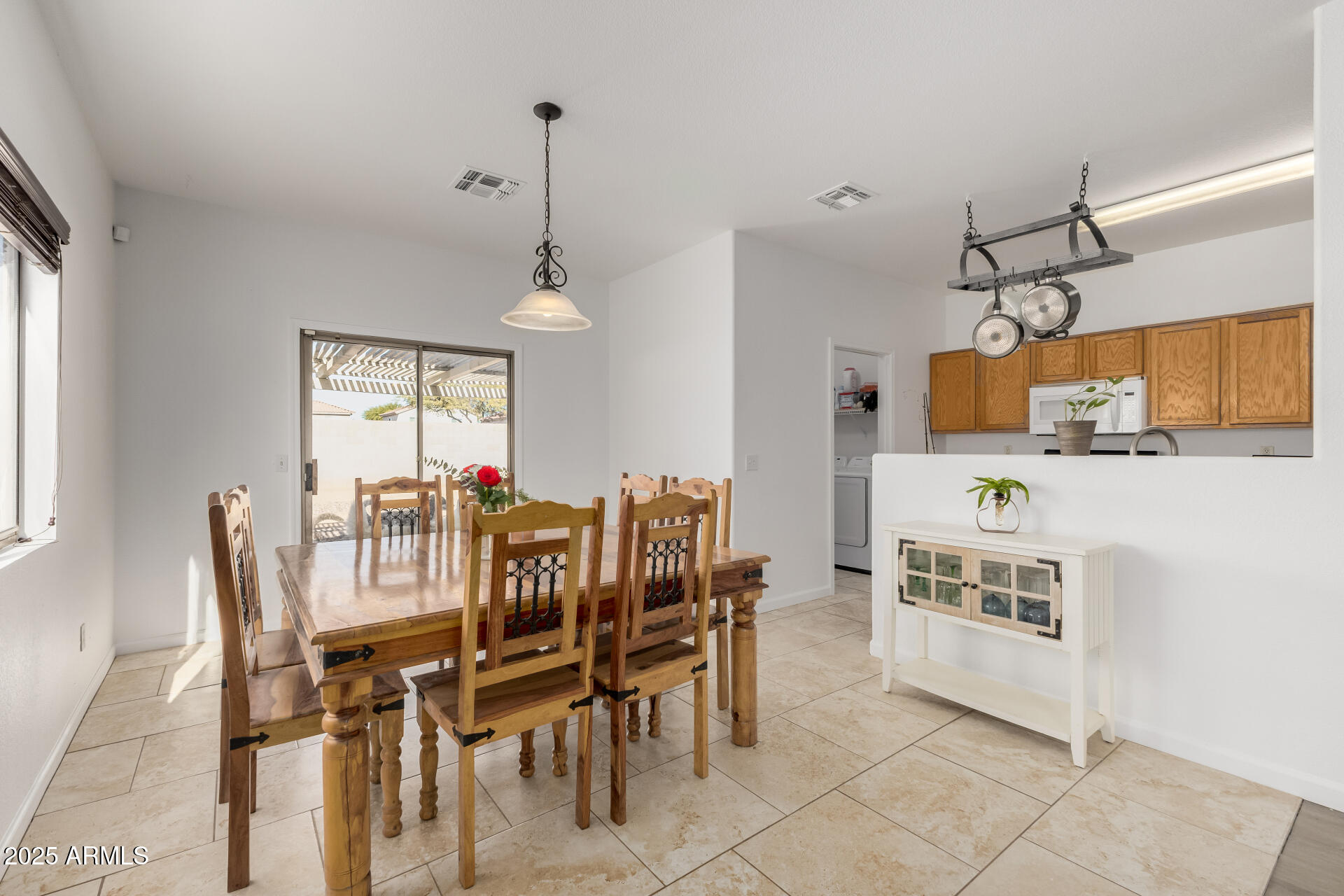 864 E SILVERSMITH Trail
