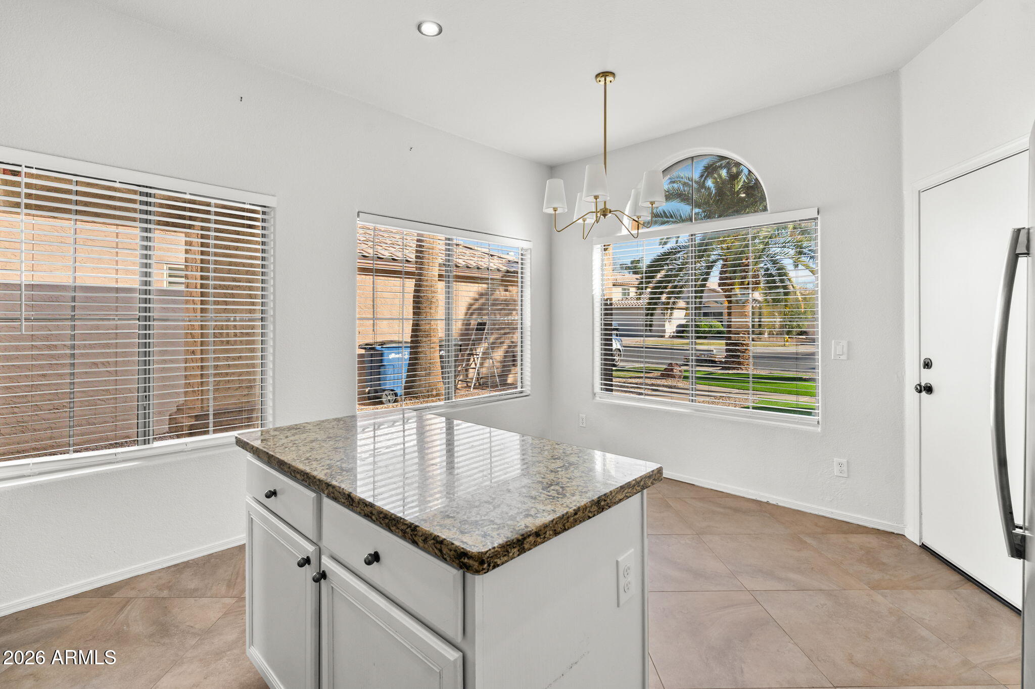 1638 E BARBARITA Avenue