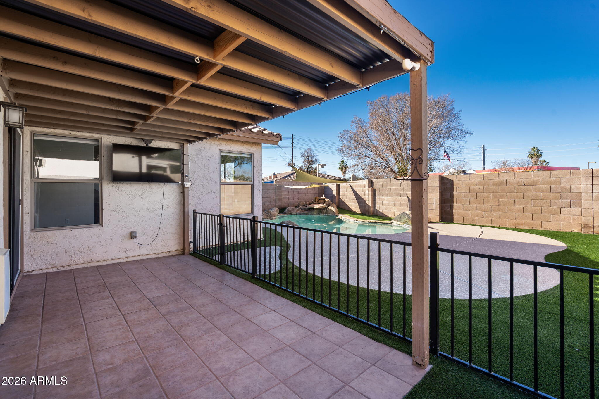 1638 E BARBARITA Avenue