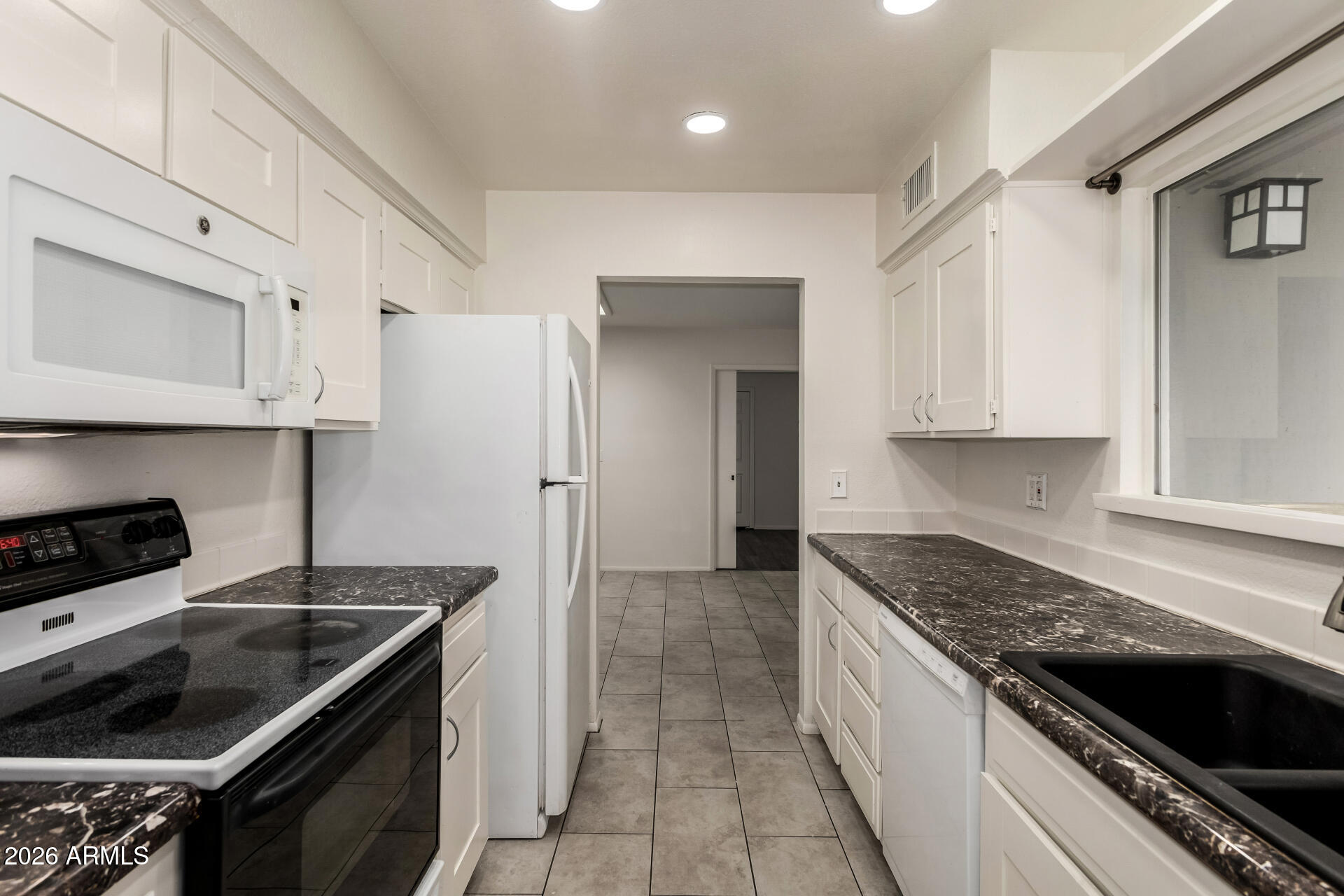 1976 E DEL SUR Drive