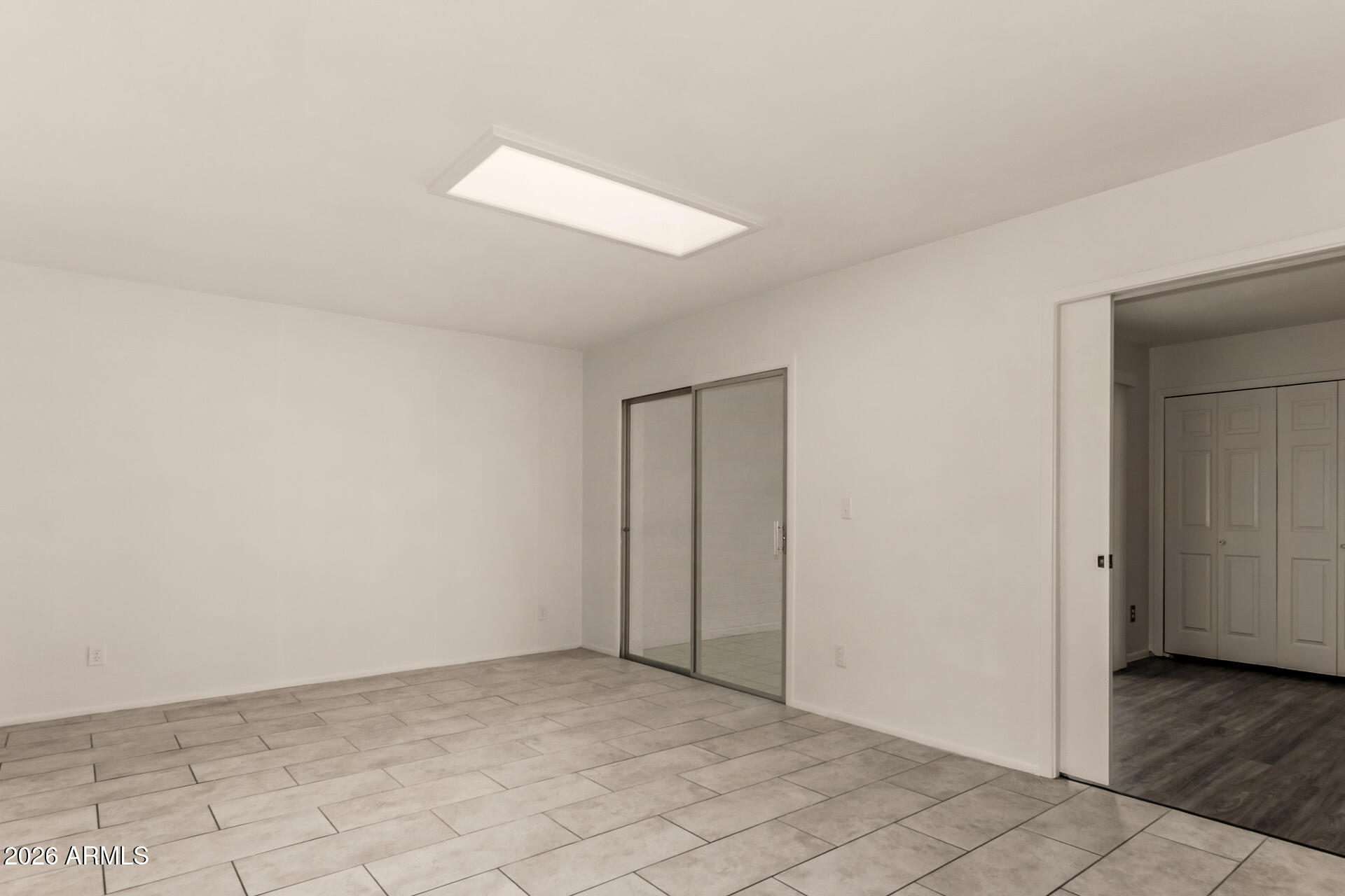 1976 E DEL SUR Drive