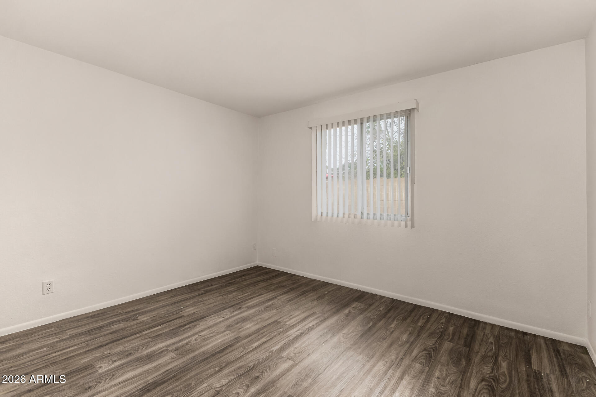 1976 E DEL SUR Drive