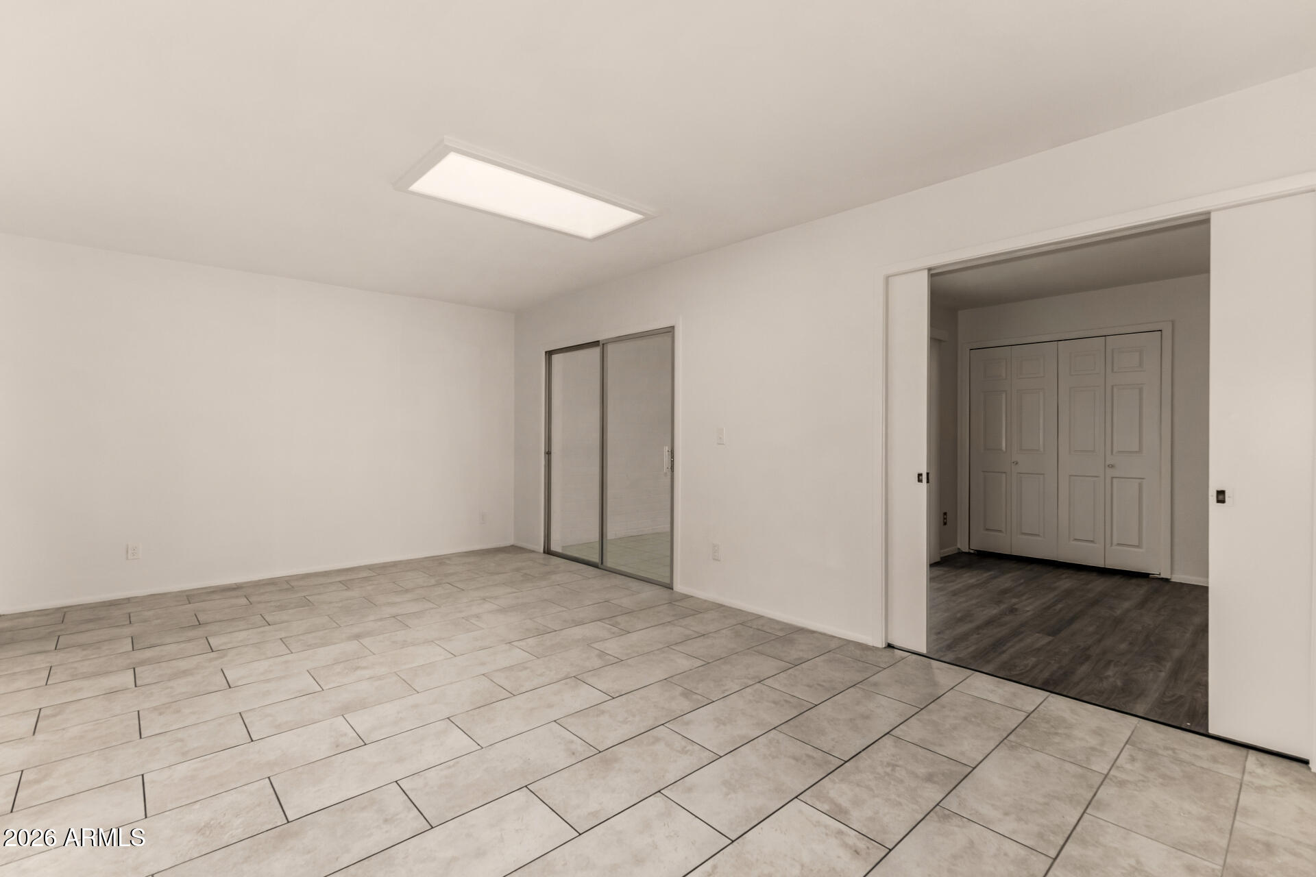 1976 E DEL SUR Drive