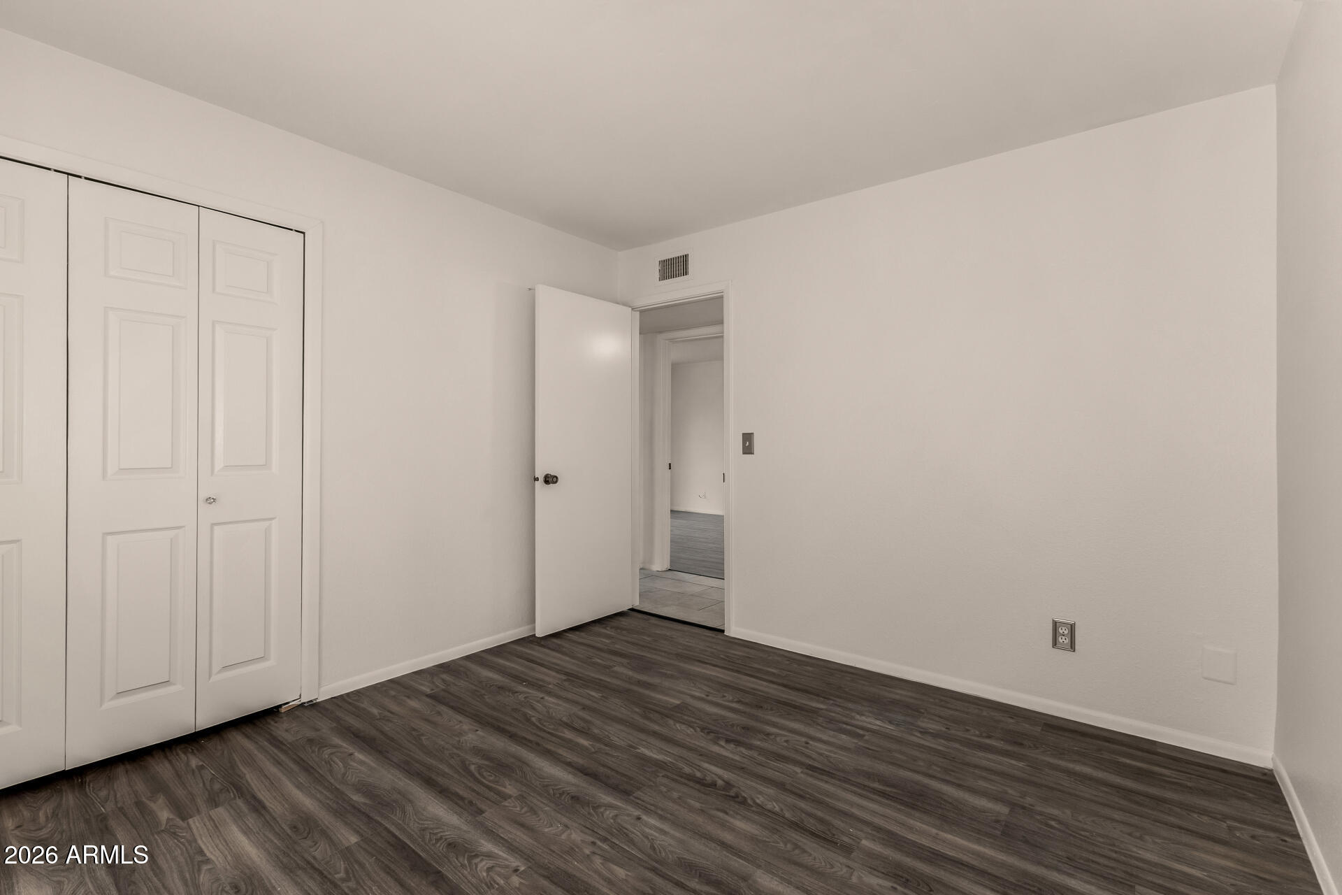 1976 E DEL SUR Drive