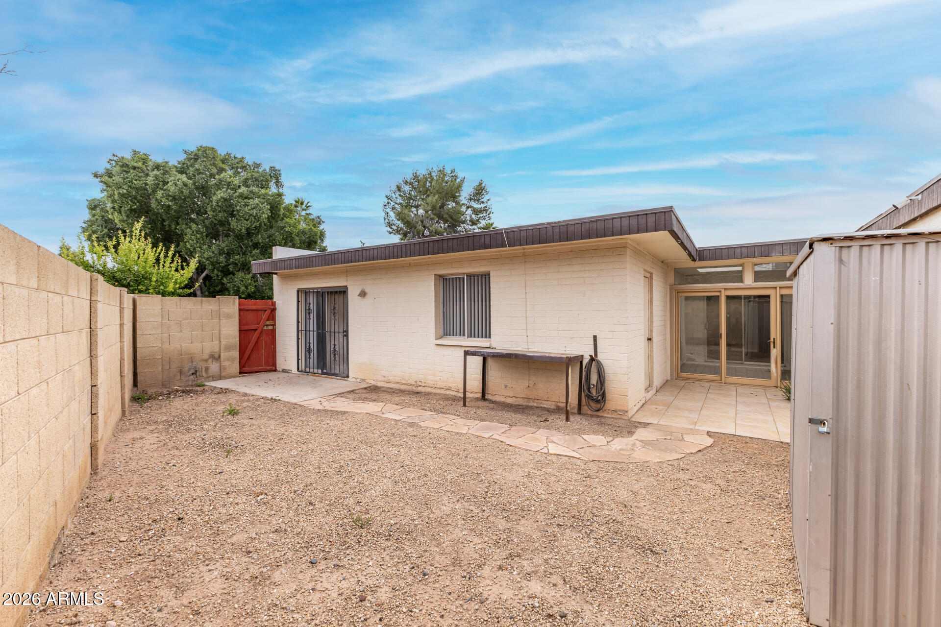 1976 E DEL SUR Drive