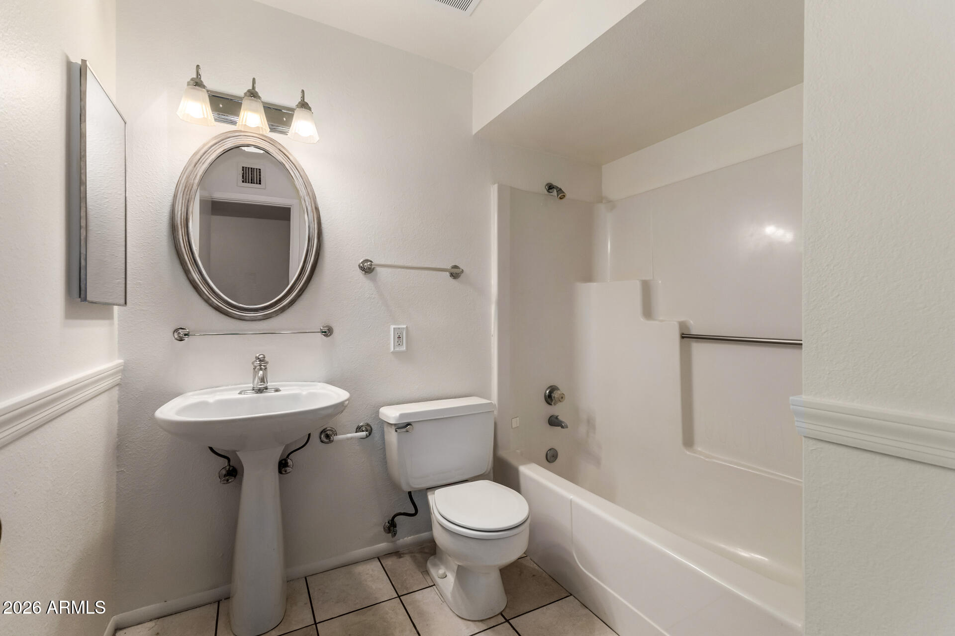 1976 E DEL SUR Drive