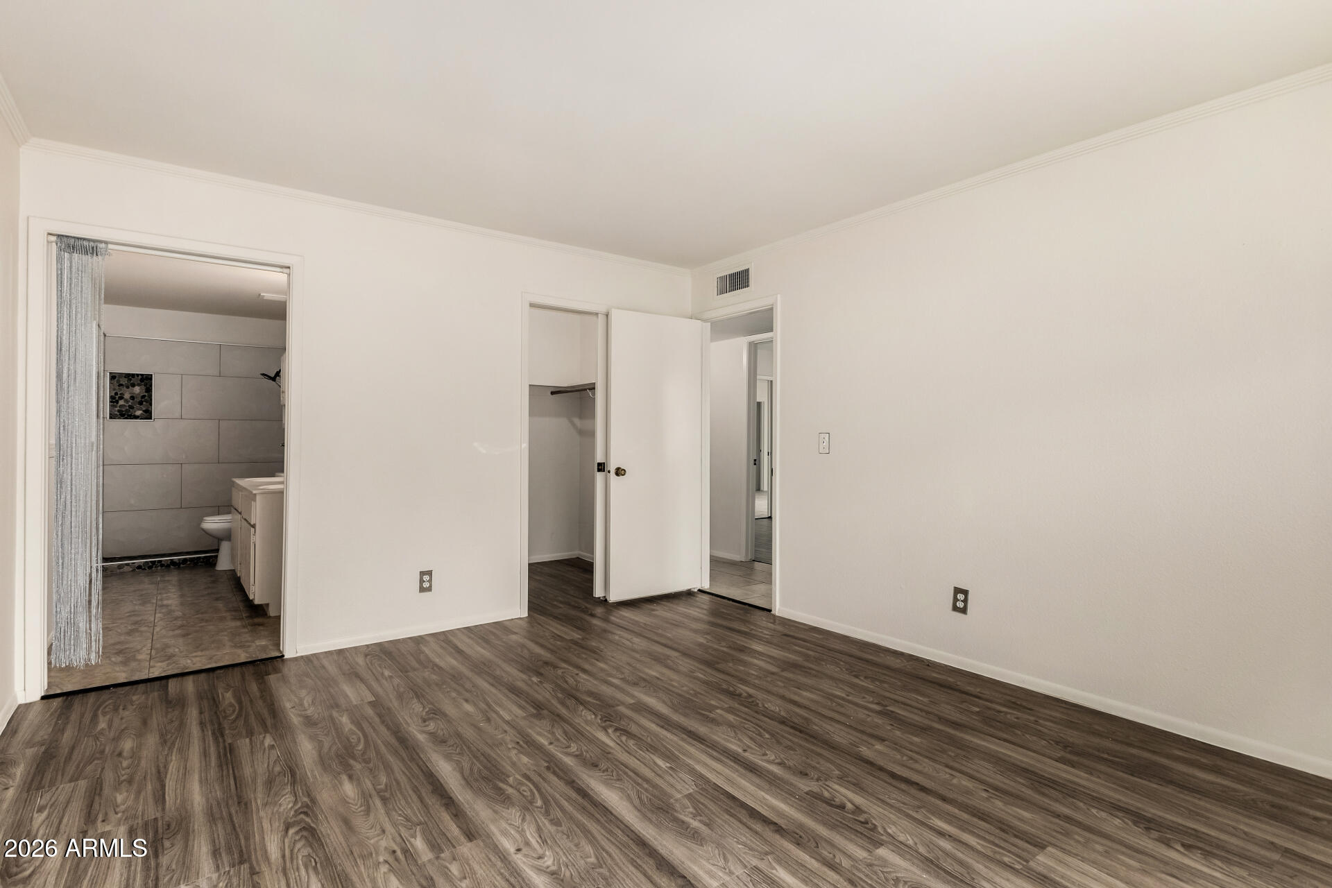 1976 E DEL SUR Drive