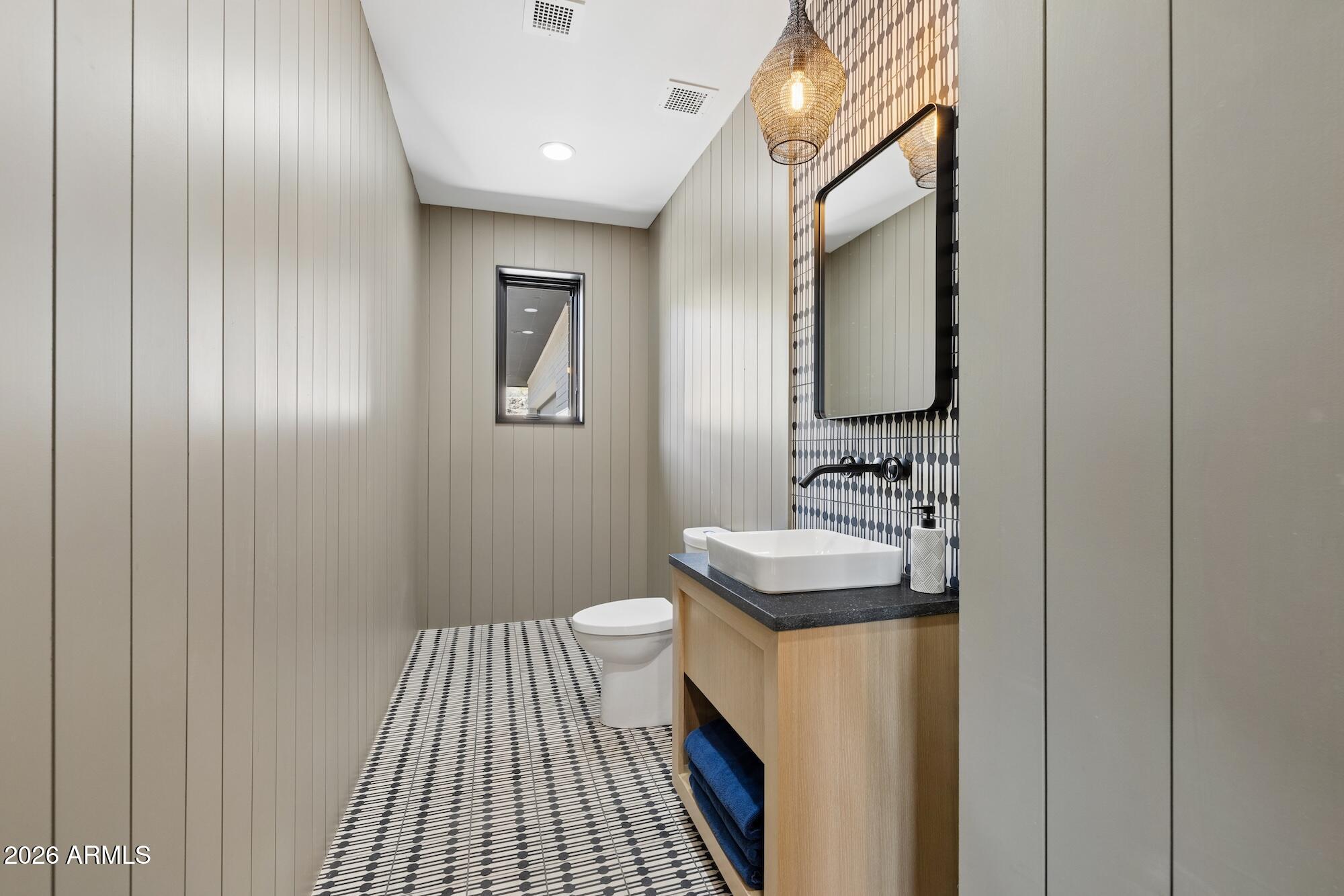 8200 N CHARLES Drive