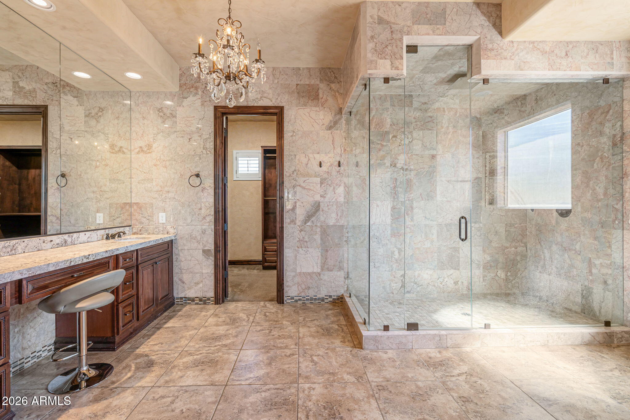 2822 E CONSTANCE Way