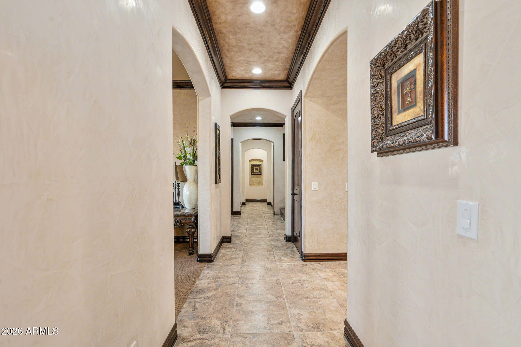 2822 E CONSTANCE Way