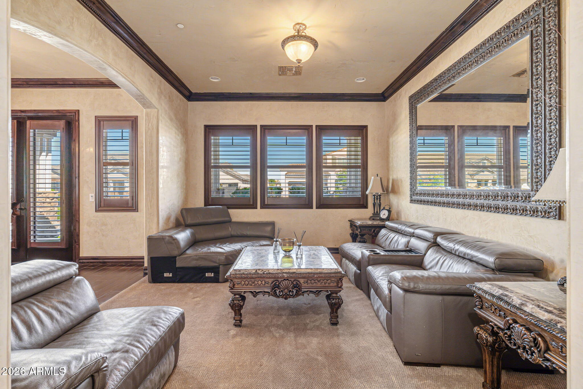 2822 E CONSTANCE Way