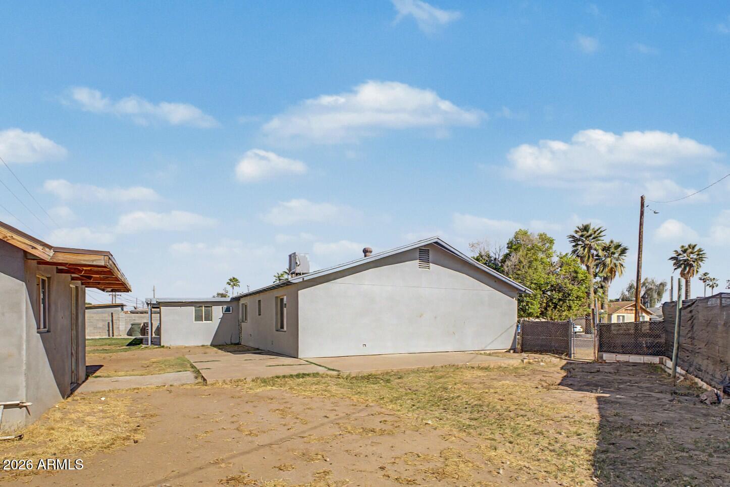5216 W MULBERRY Drive