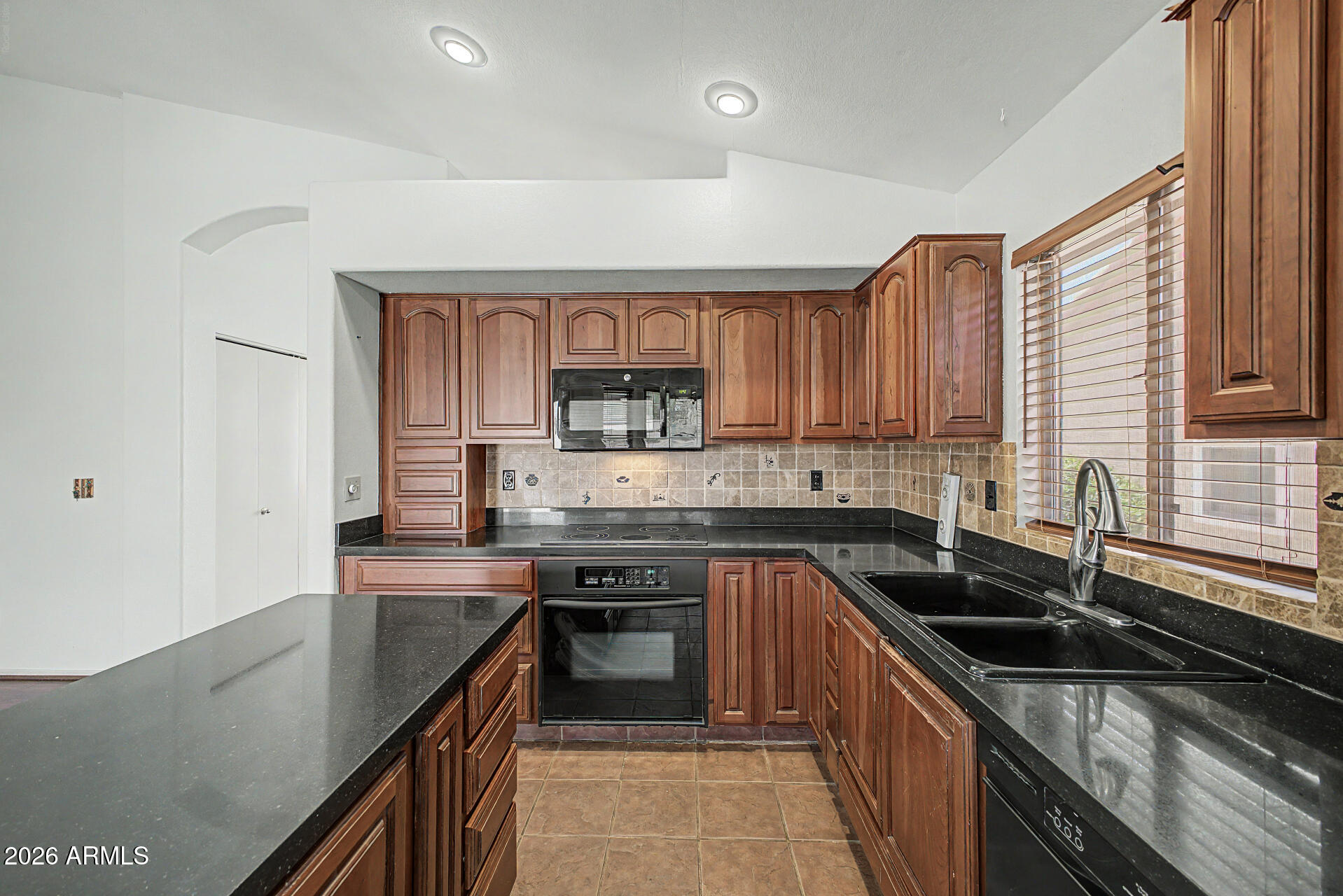 1241 W BUTLER Drive