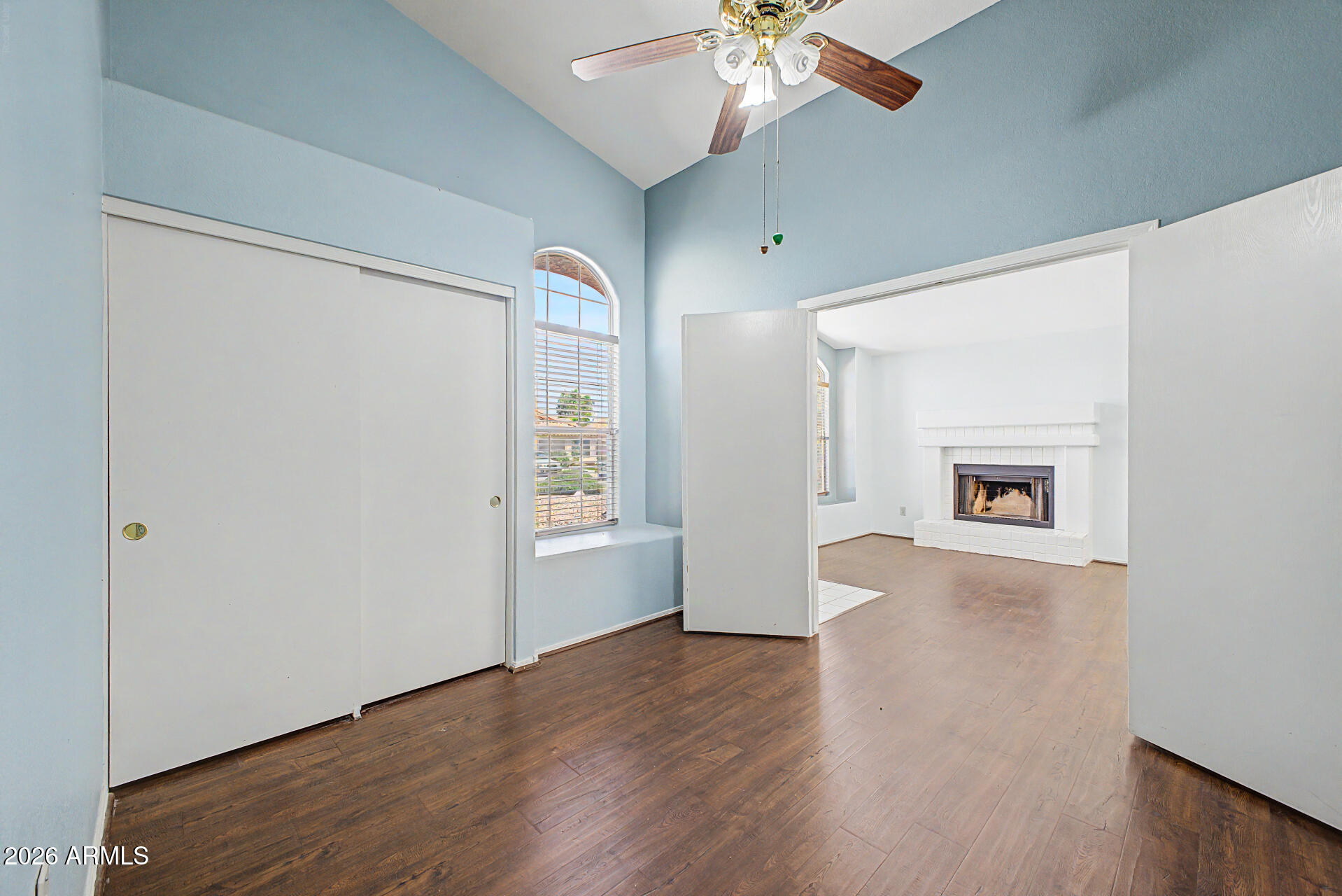 1241 W BUTLER Drive