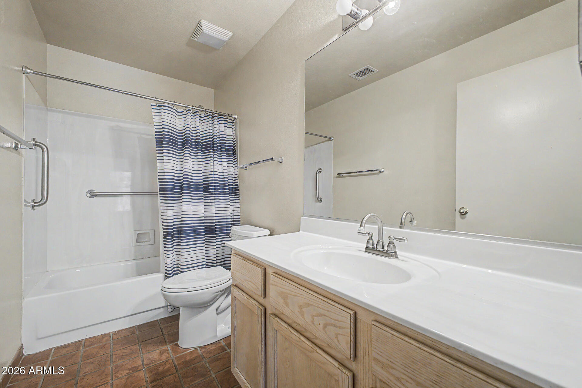 1241 W BUTLER Drive