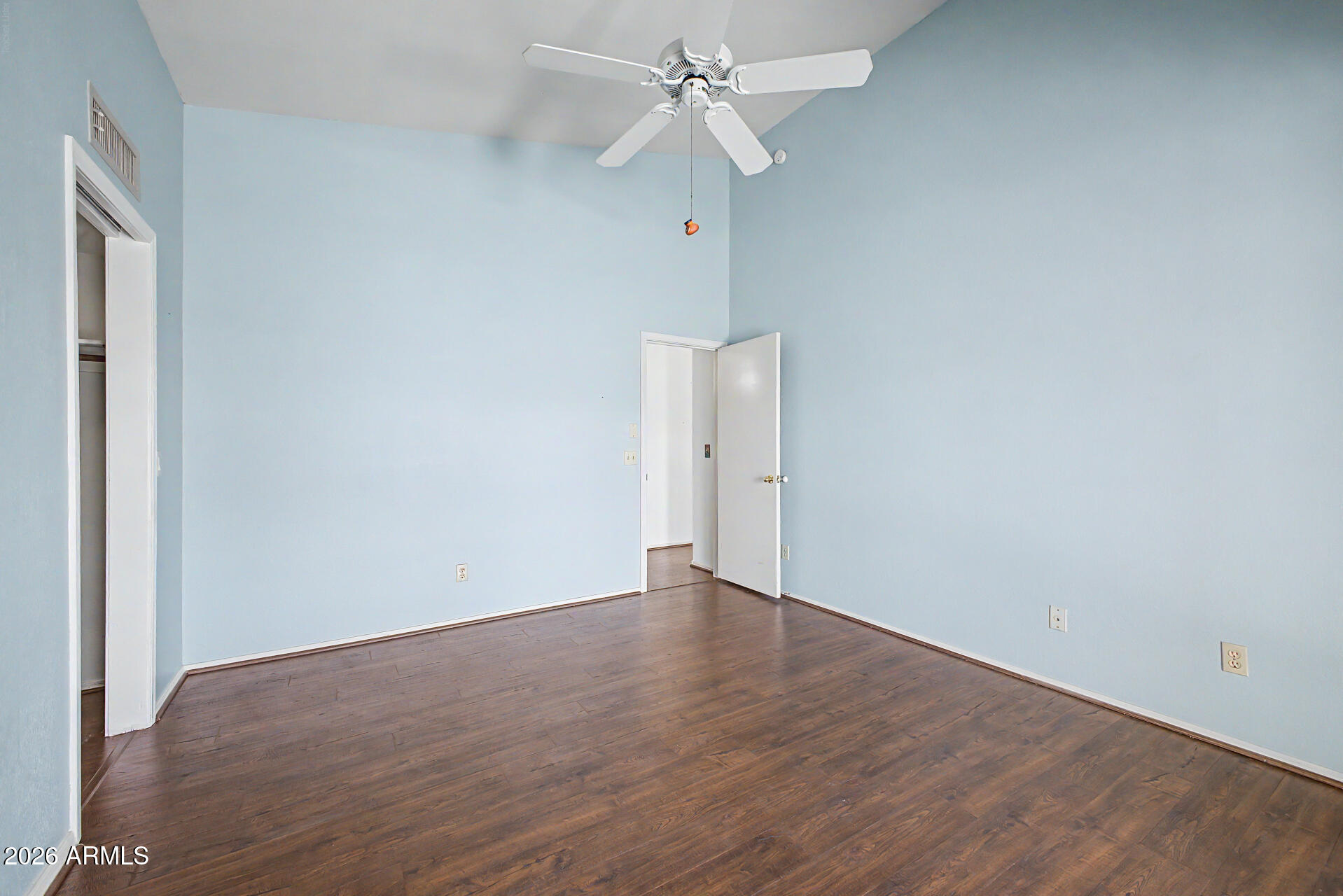 1241 W BUTLER Drive