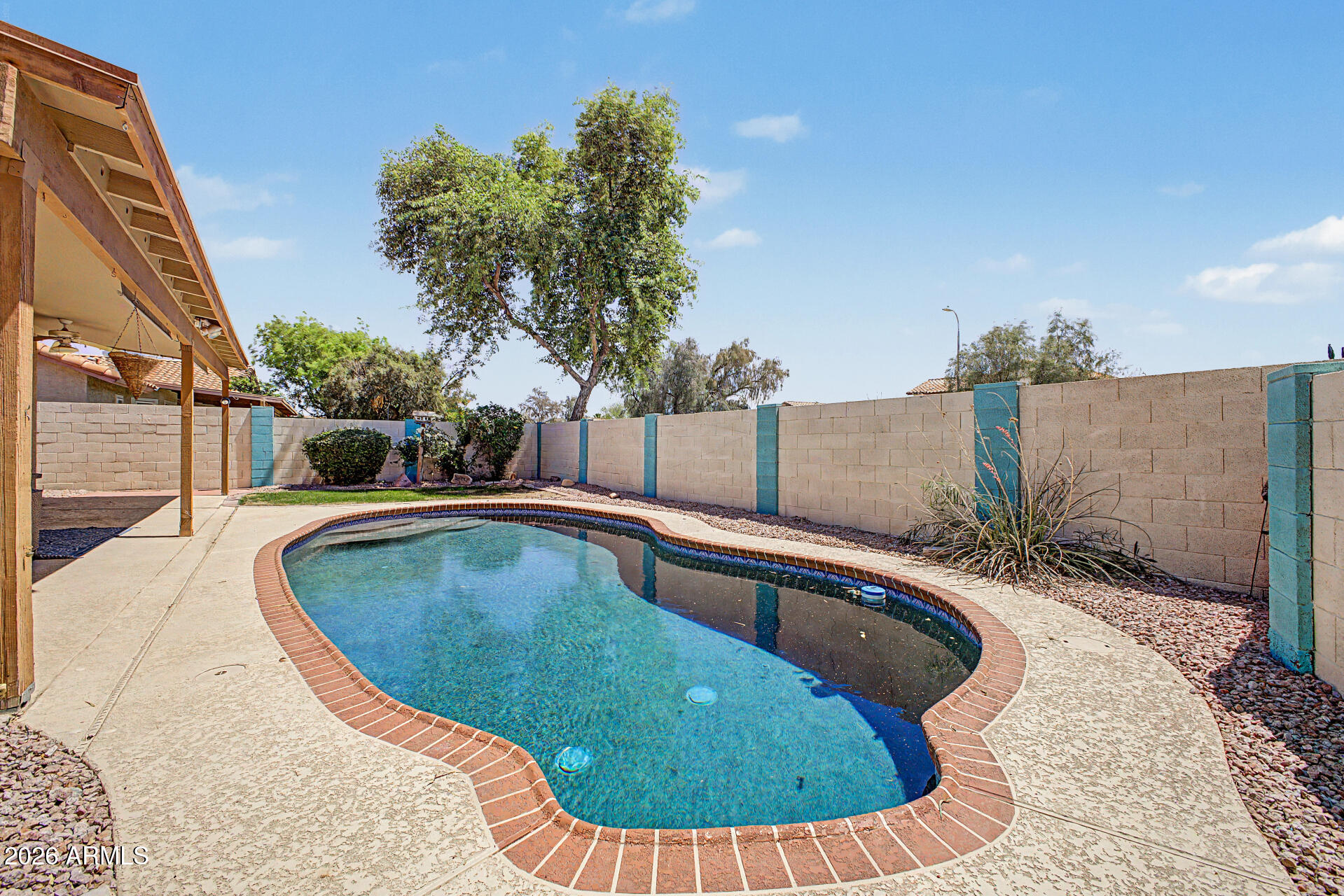 1241 W BUTLER Drive