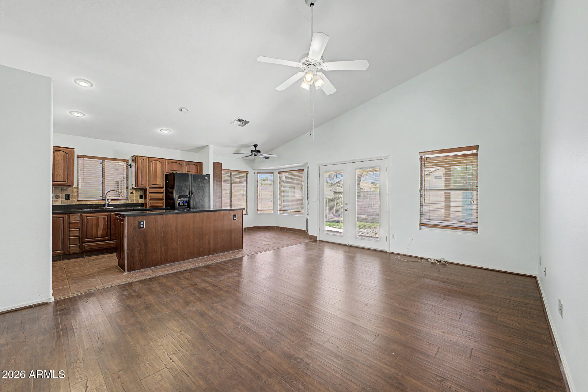 1241 W BUTLER Drive