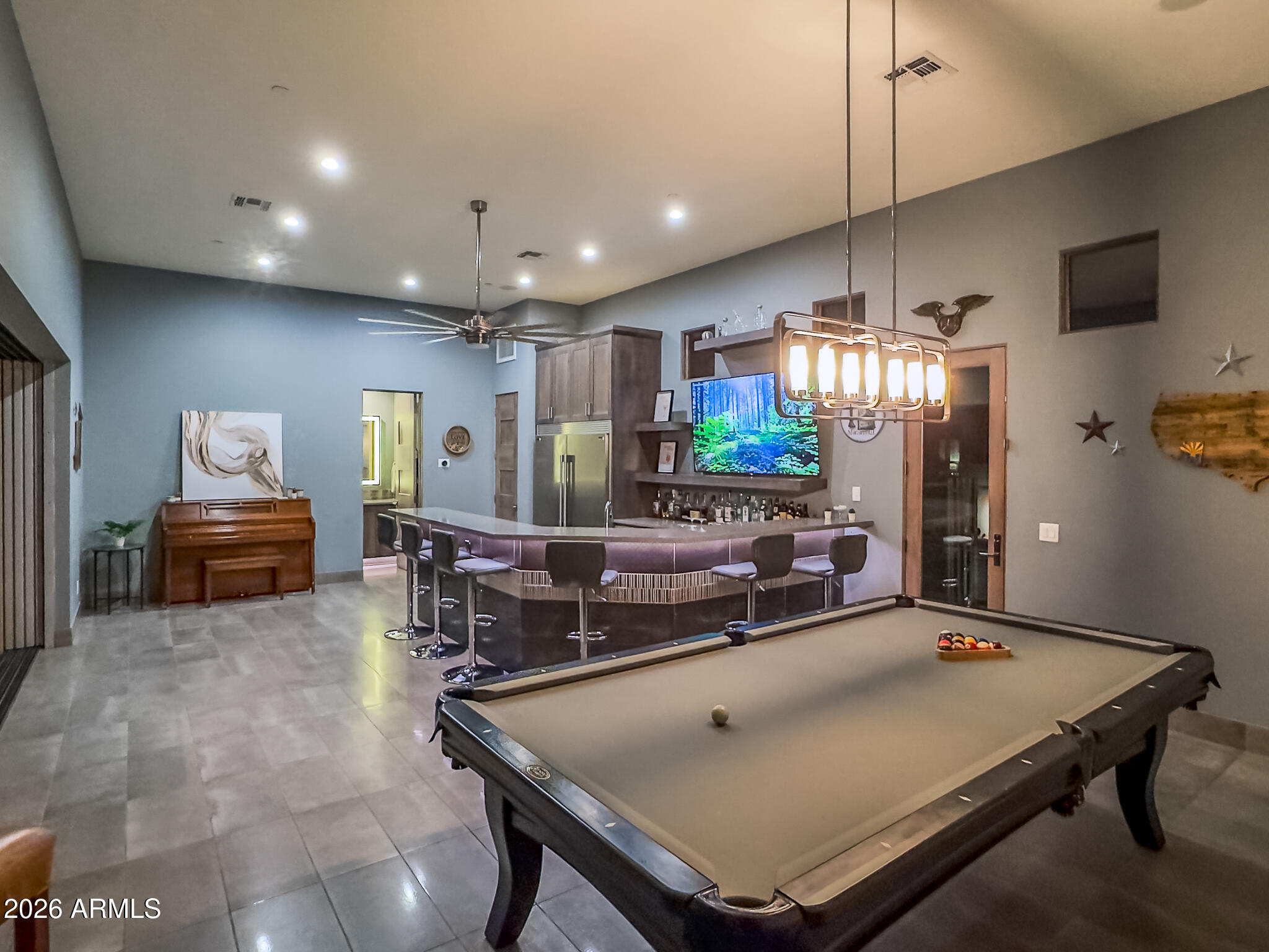 8827 S SANTA ELIZABETH Drive