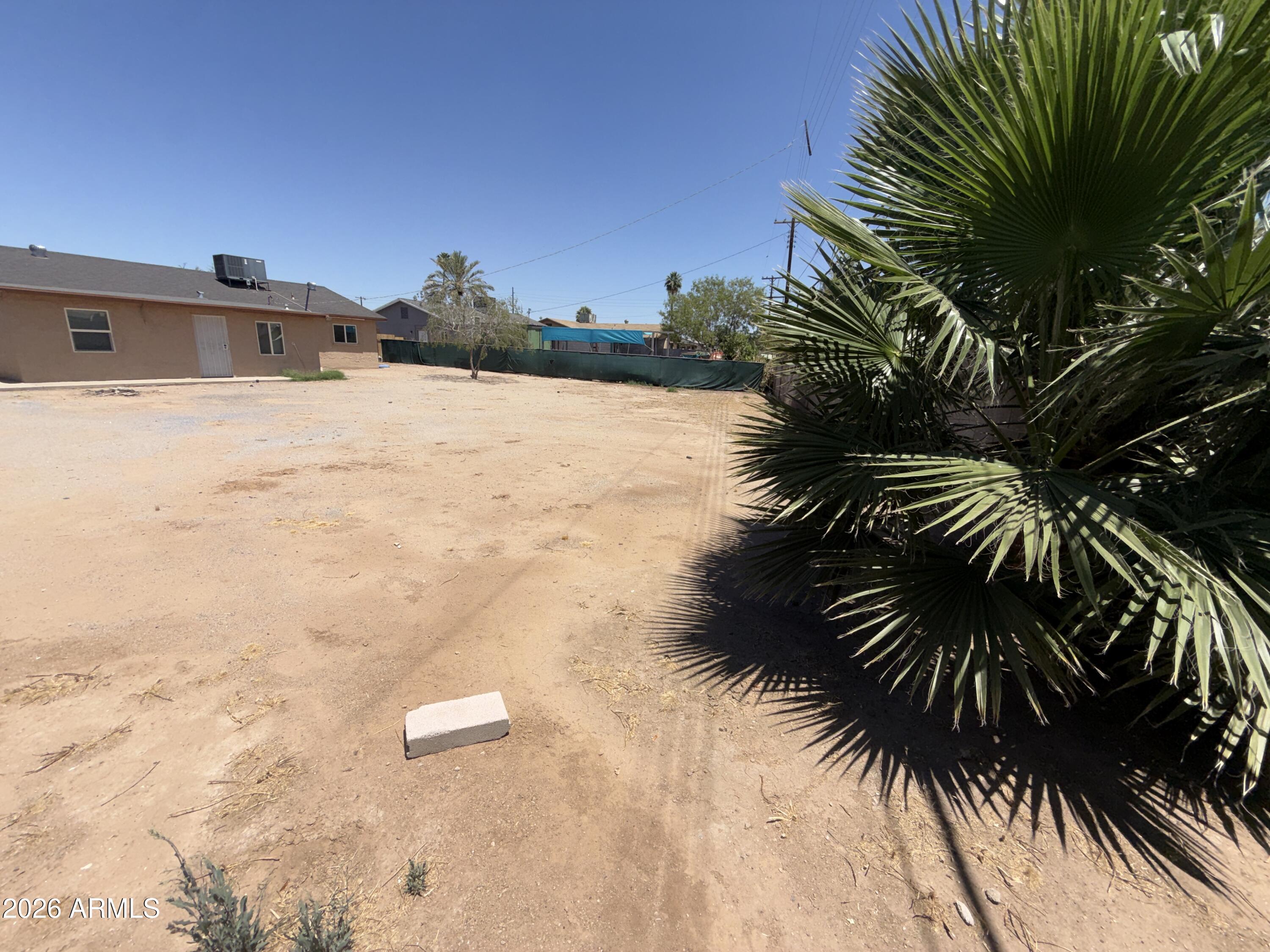 5929 W MULBERRY Drive