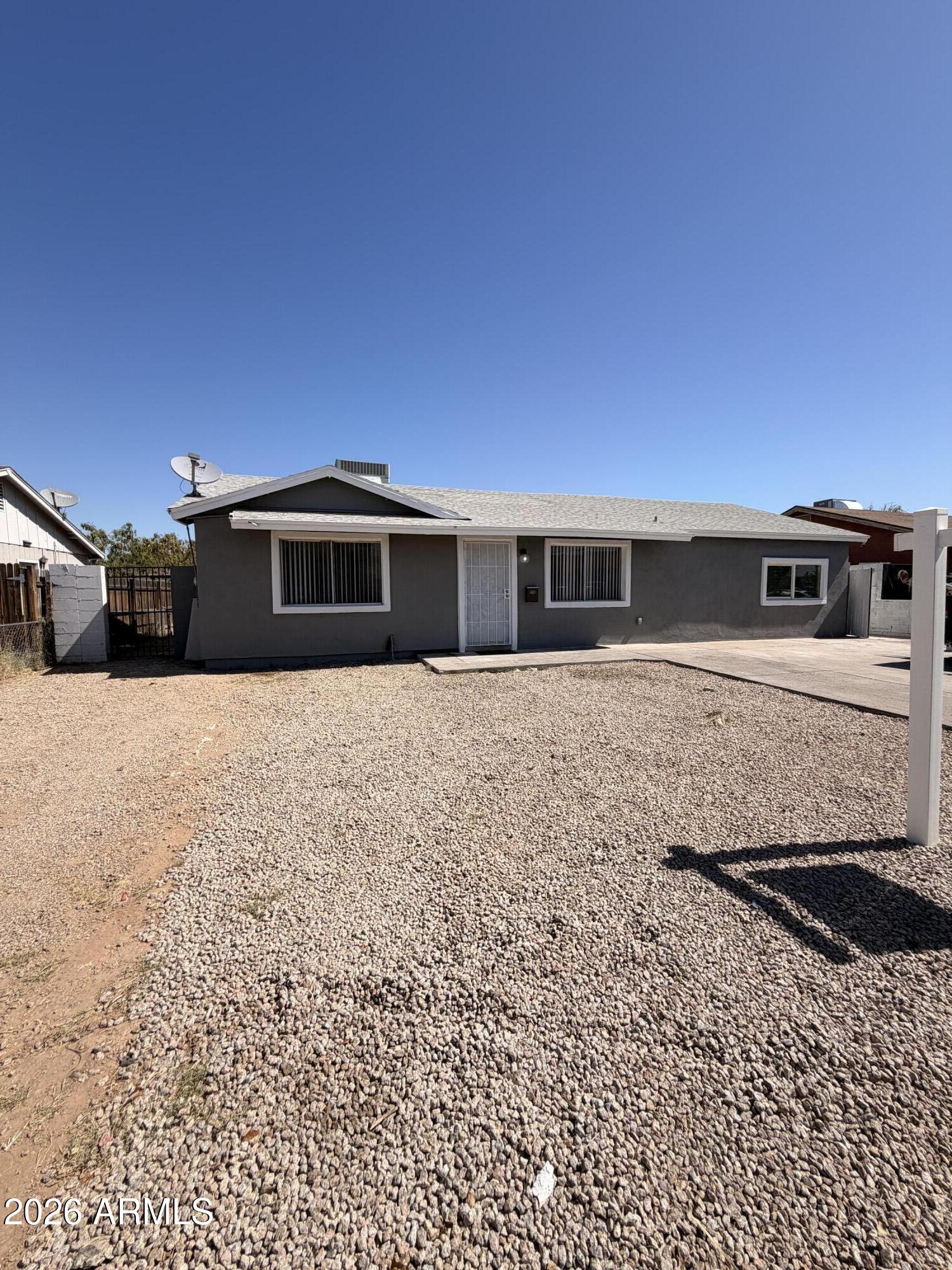 6944 W VERDE Lane