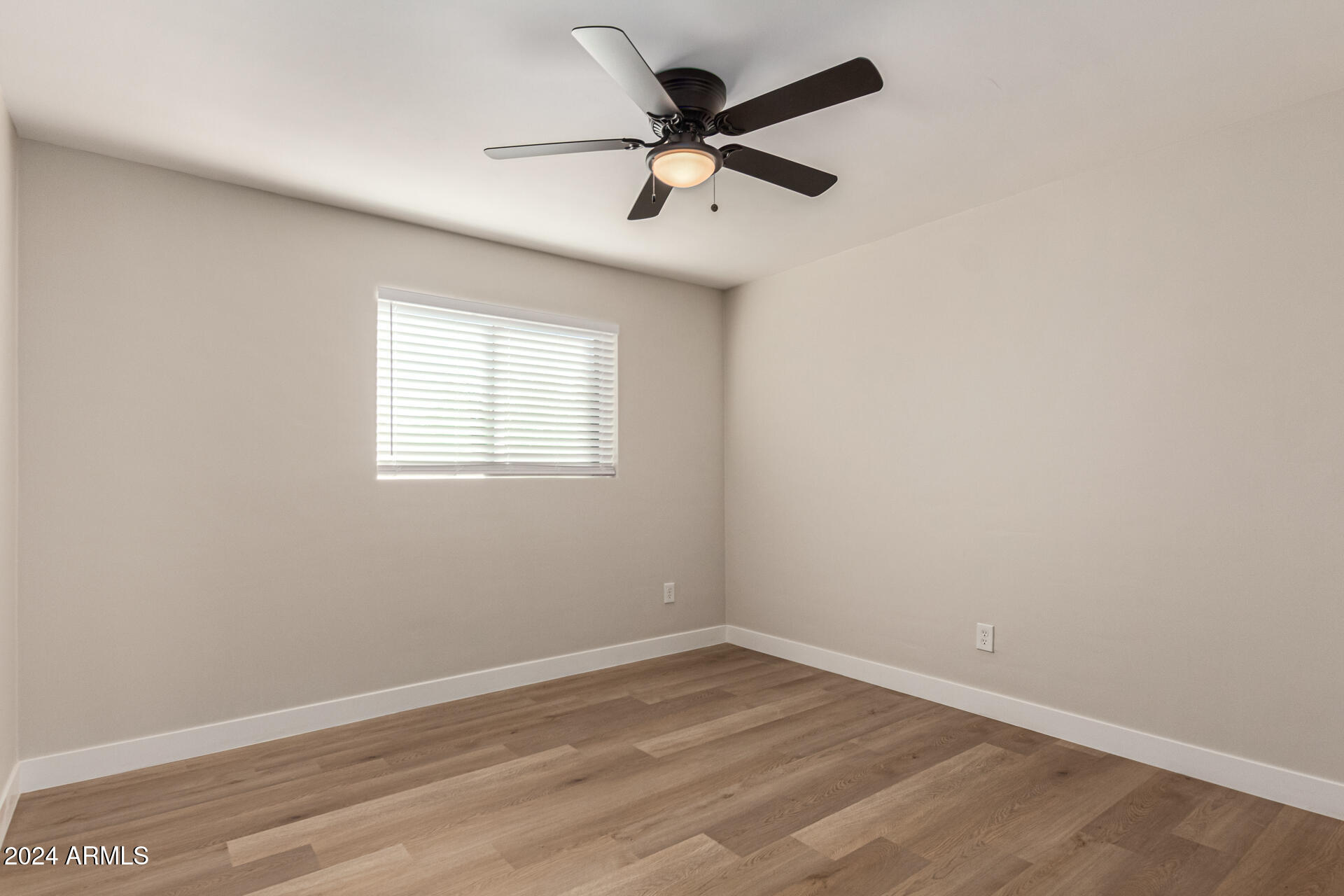 818 W Elna Rae Street