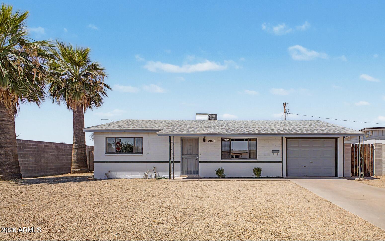2010 E BALSAM Avenue