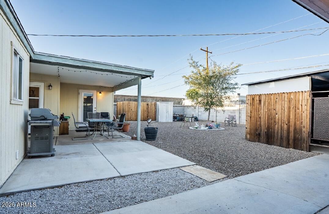 16643 N 17TH Place