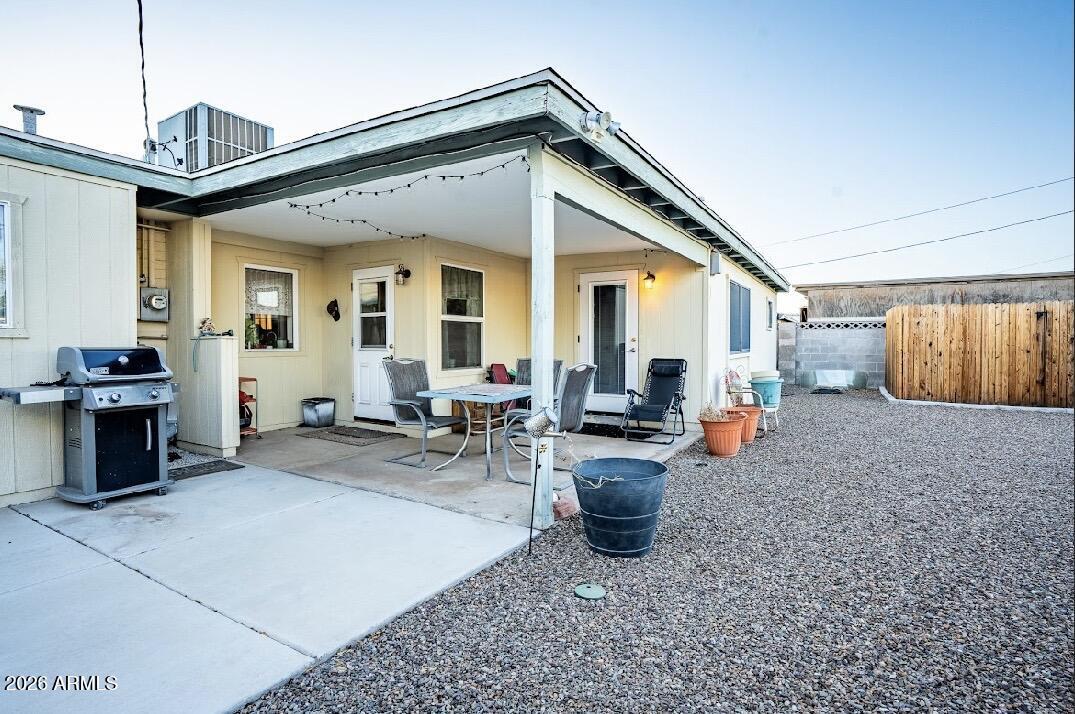 16643 N 17TH Place
