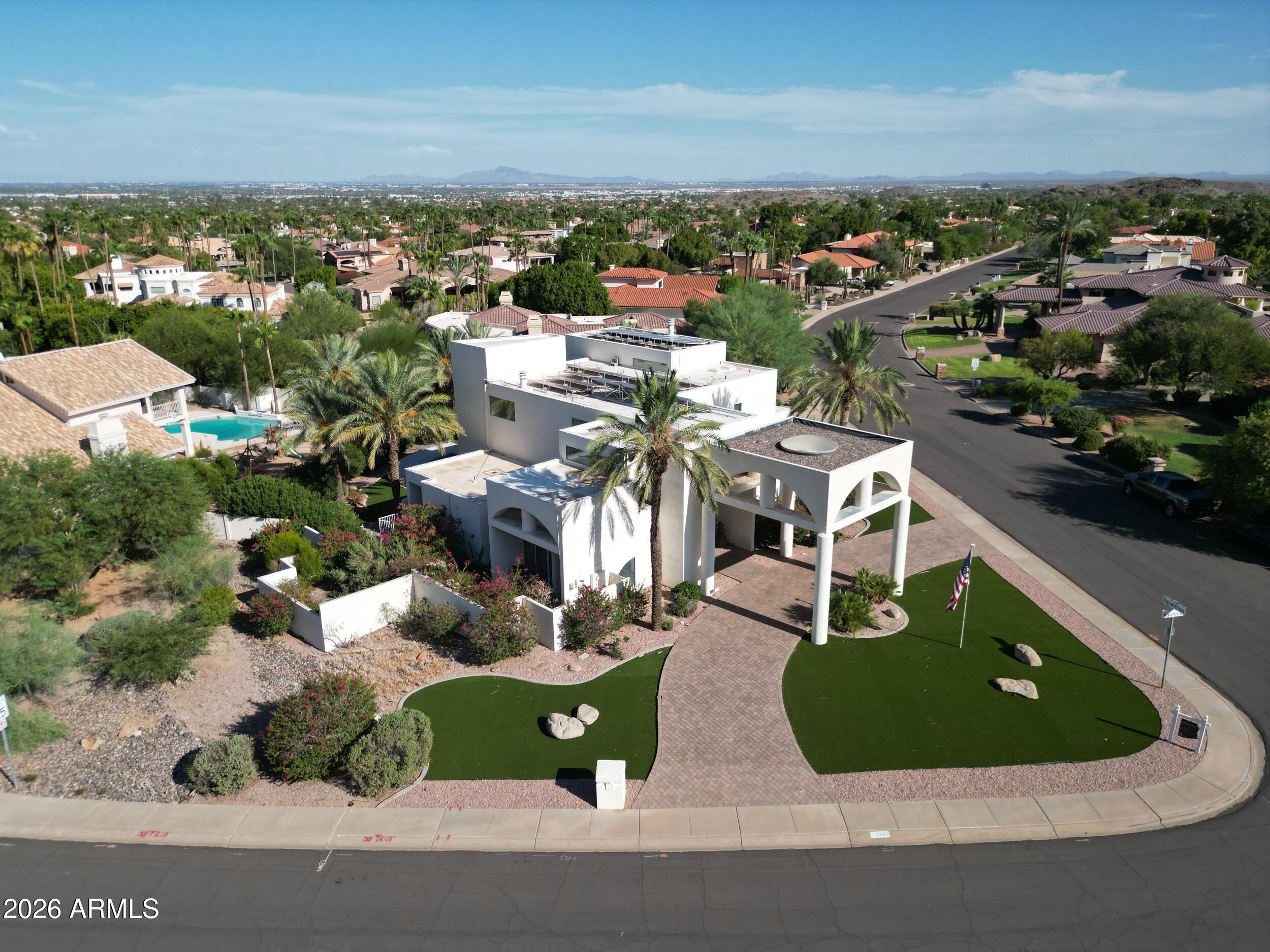 3307 E KACHINA Drive