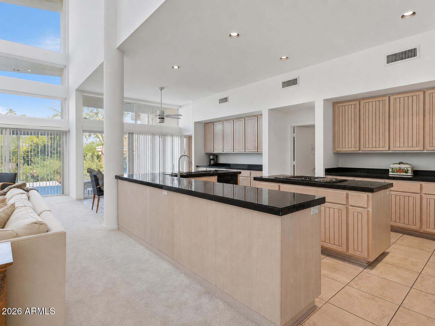 3307 E KACHINA Drive