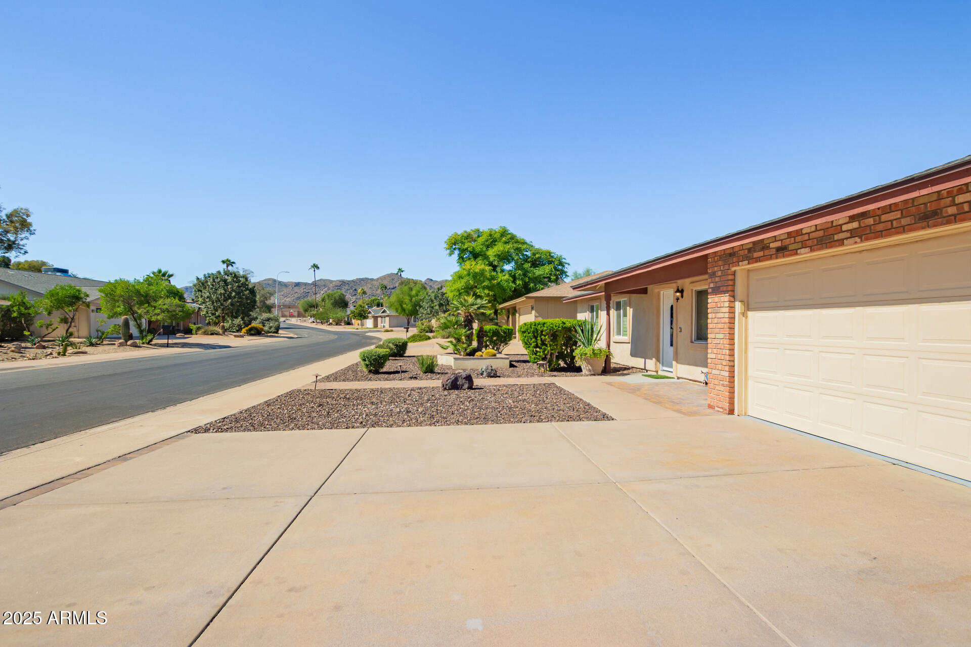 11825 S Coconino Street