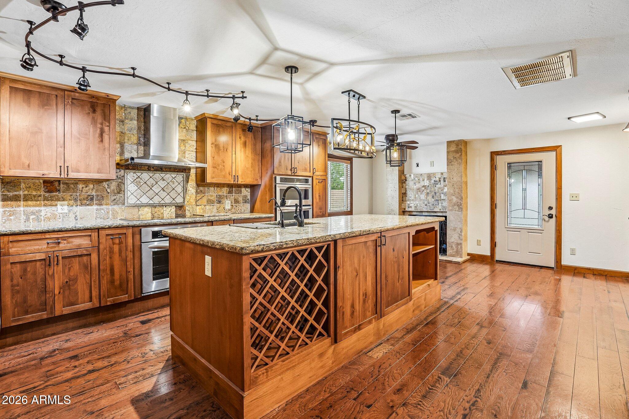 12103 S TOMI Drive