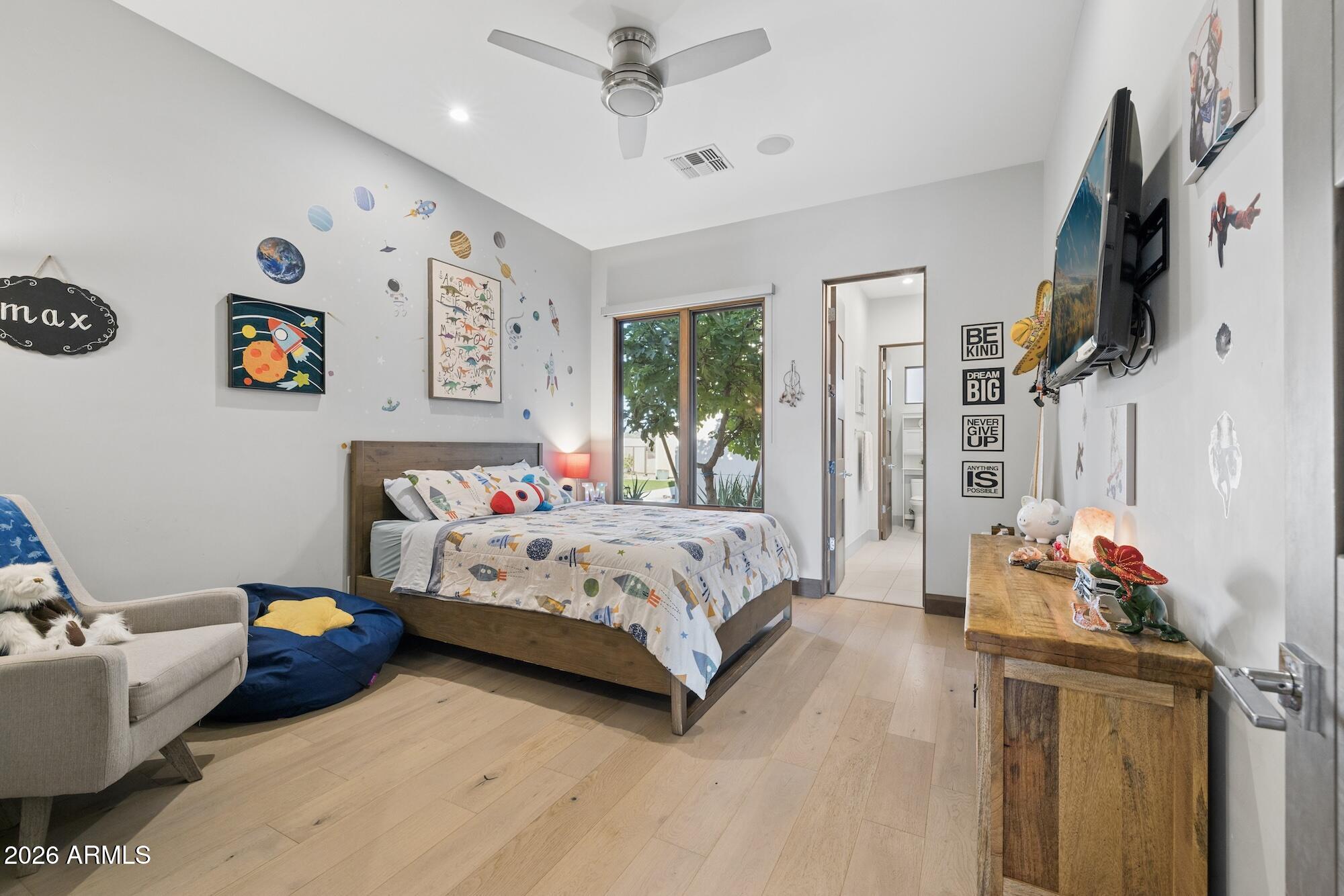 8827 S SANTA ELIZABETH Drive